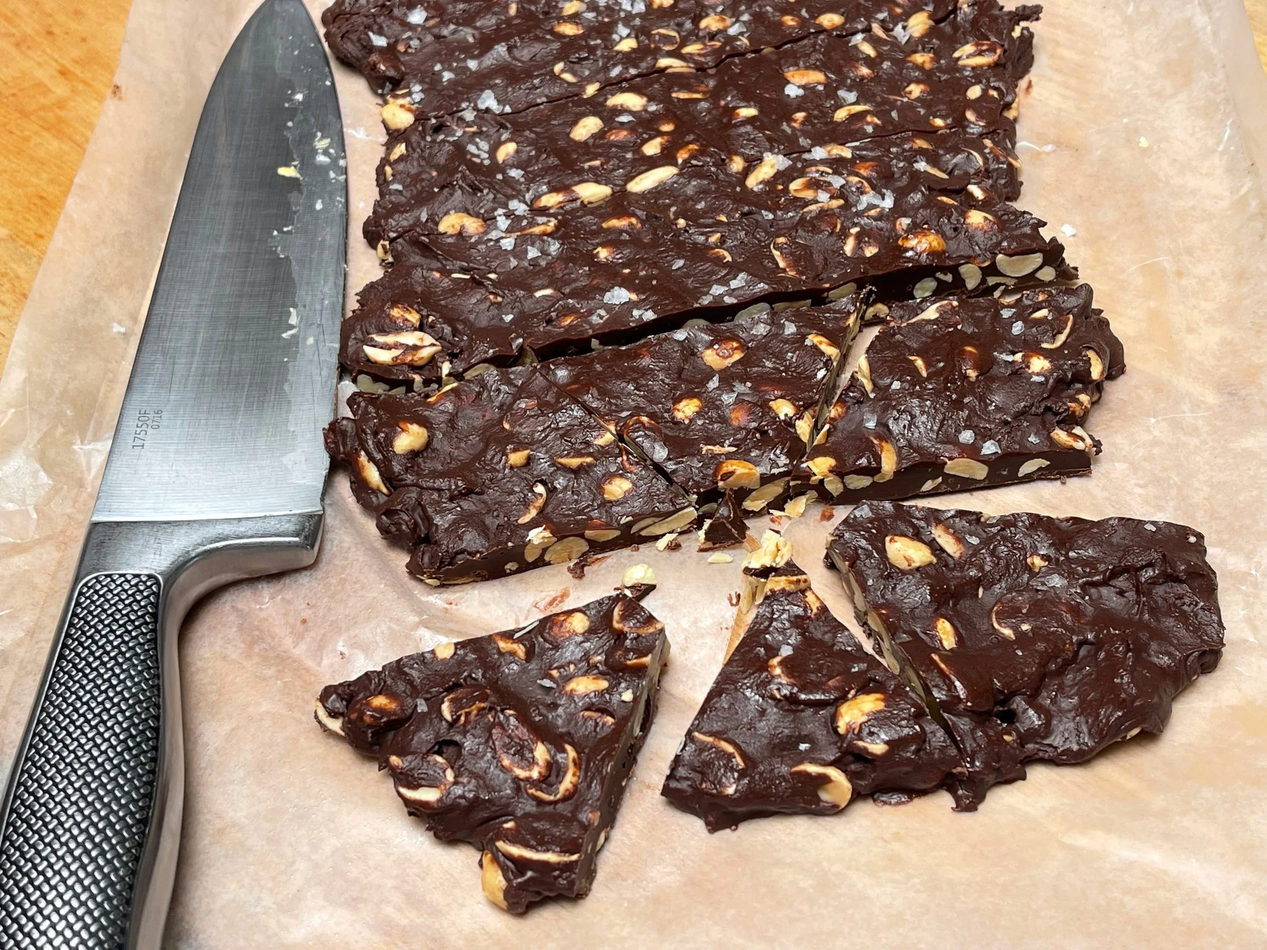 cutting the spicy chocolate bark