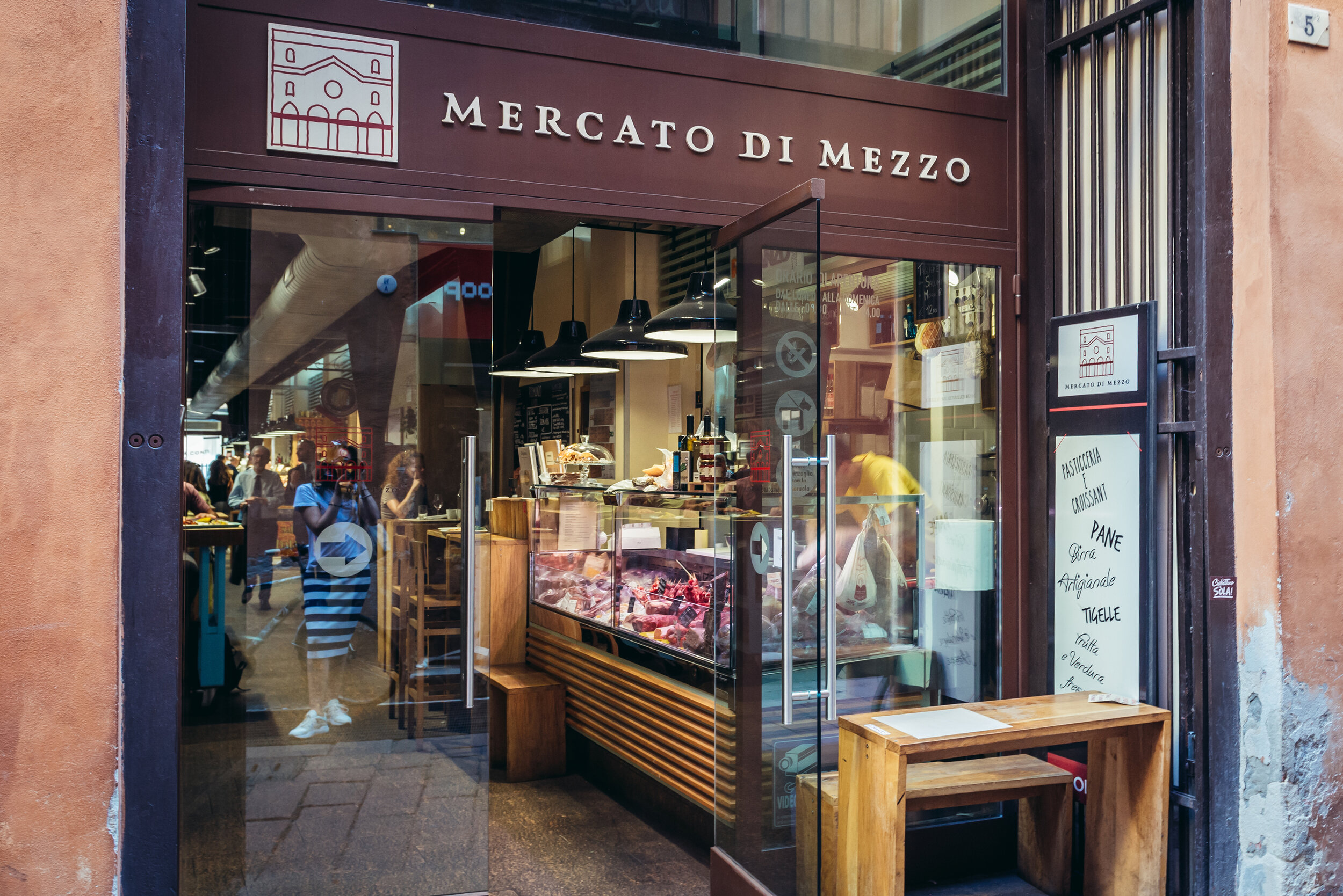 Visit Bologna food market, Mercato Di Mezzo, for regional Emilia-Romagna foods.