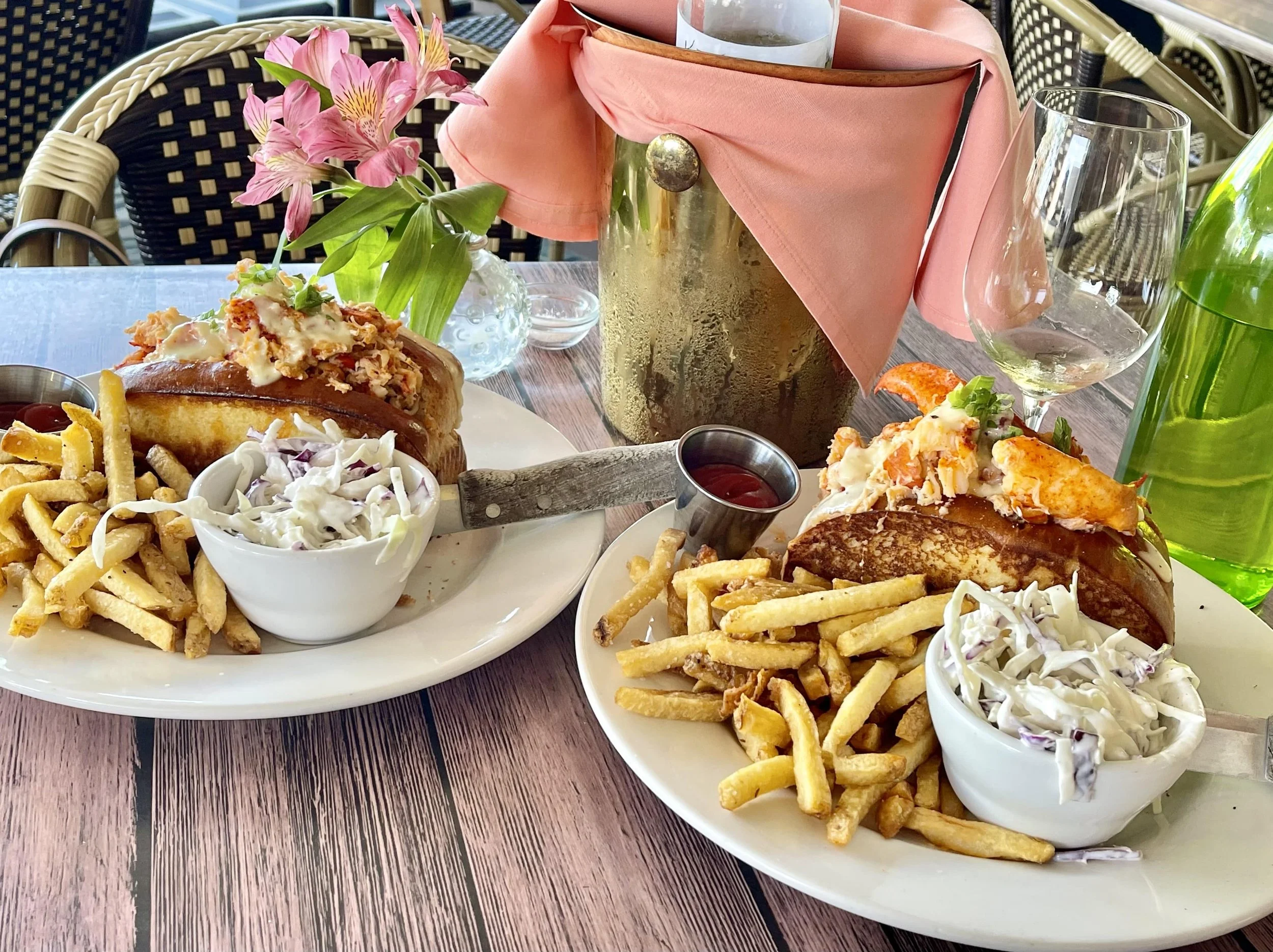 Seafood Showdown: Maine vs. Connecticut Lobster Roll