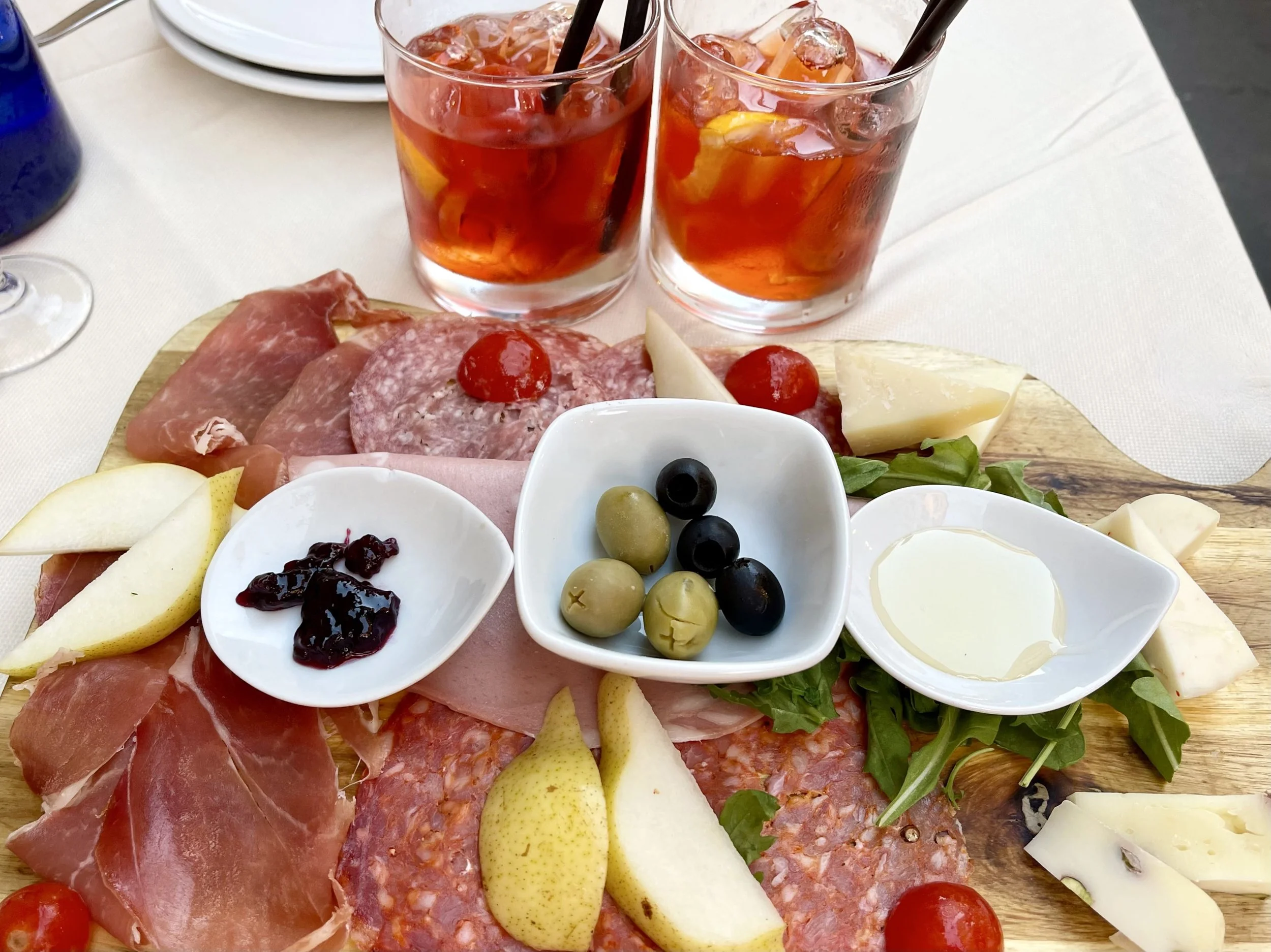 Best Spots in Milan for an Authentic Milano Aperitivo