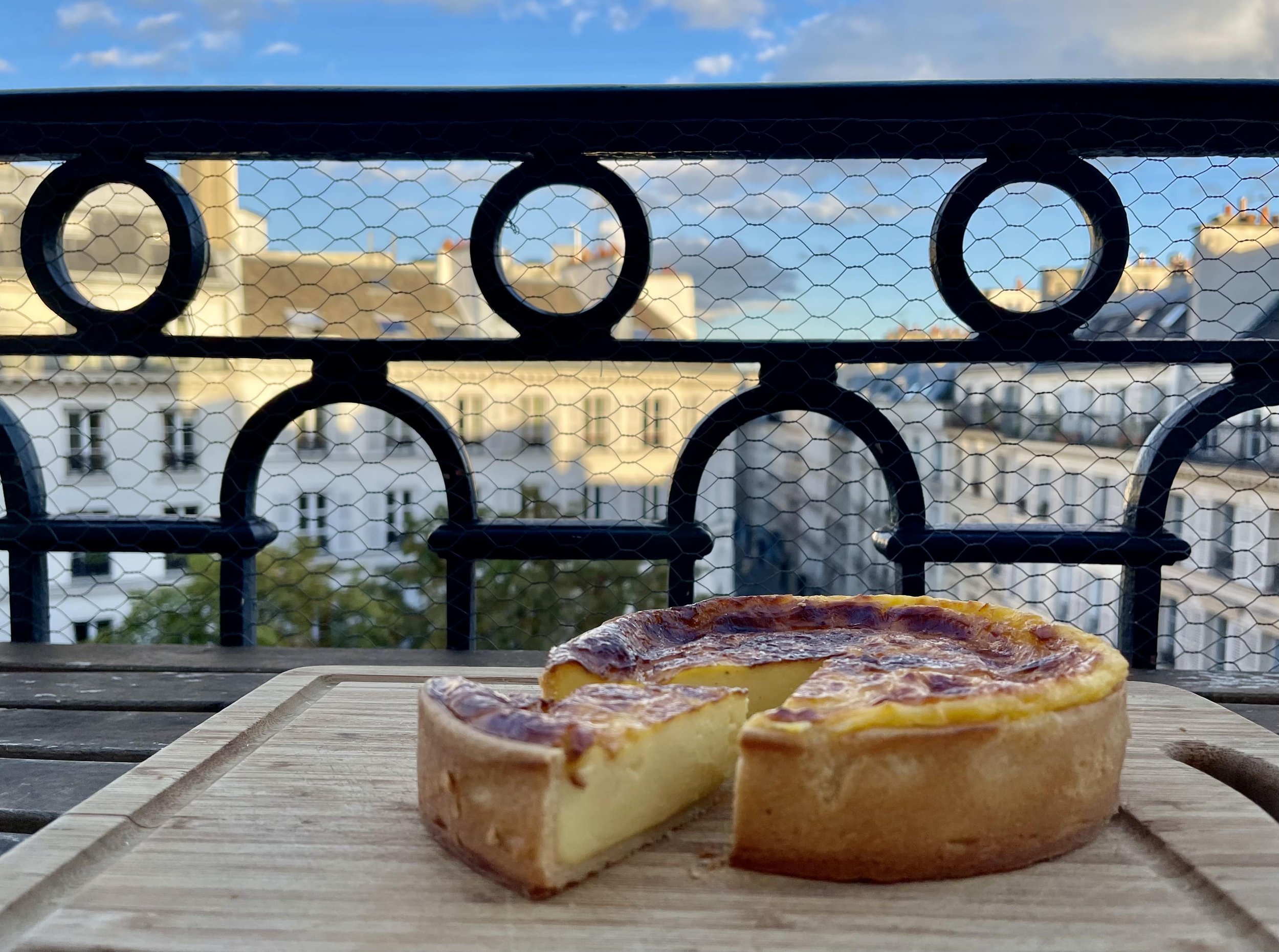 What Do French People Typically Eat for Breakfast? - Américaine in