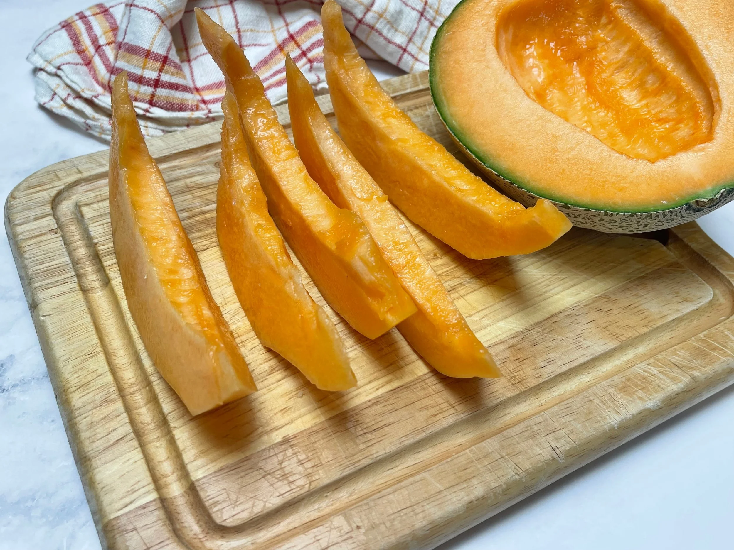 Cutting the cantaloupe