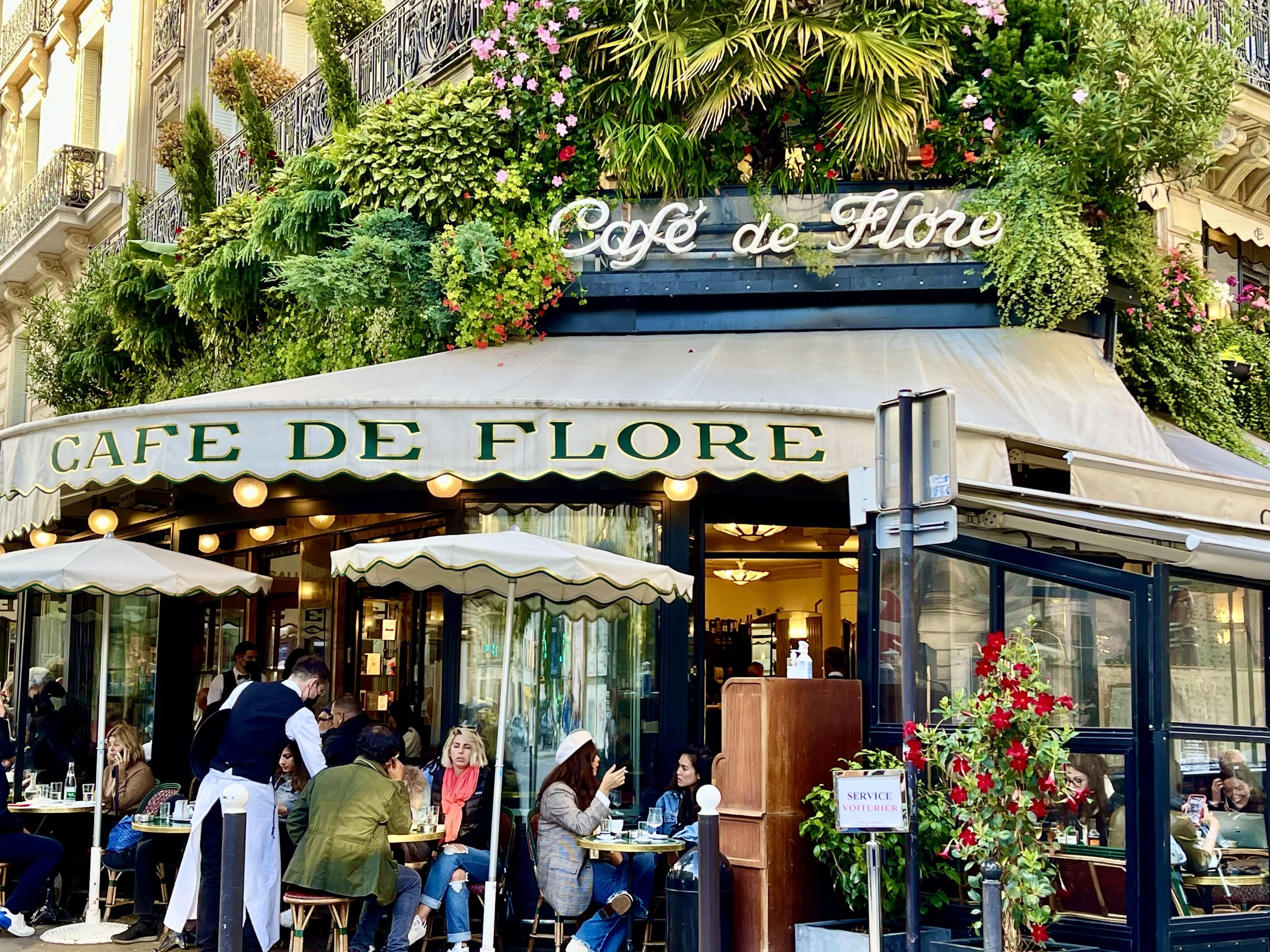 famous paris cafes min 15 Famous Cafés in Paris You Have to Visit