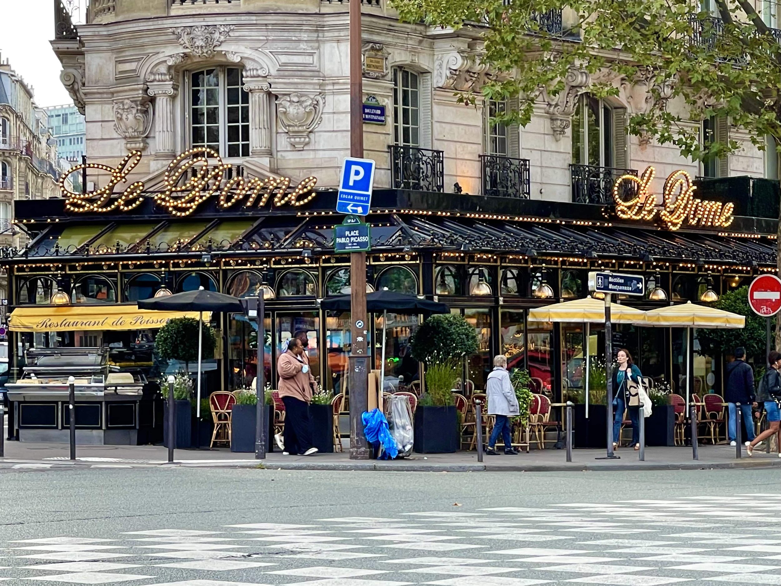 Le Dôme, the first famous Montparnasse cafe