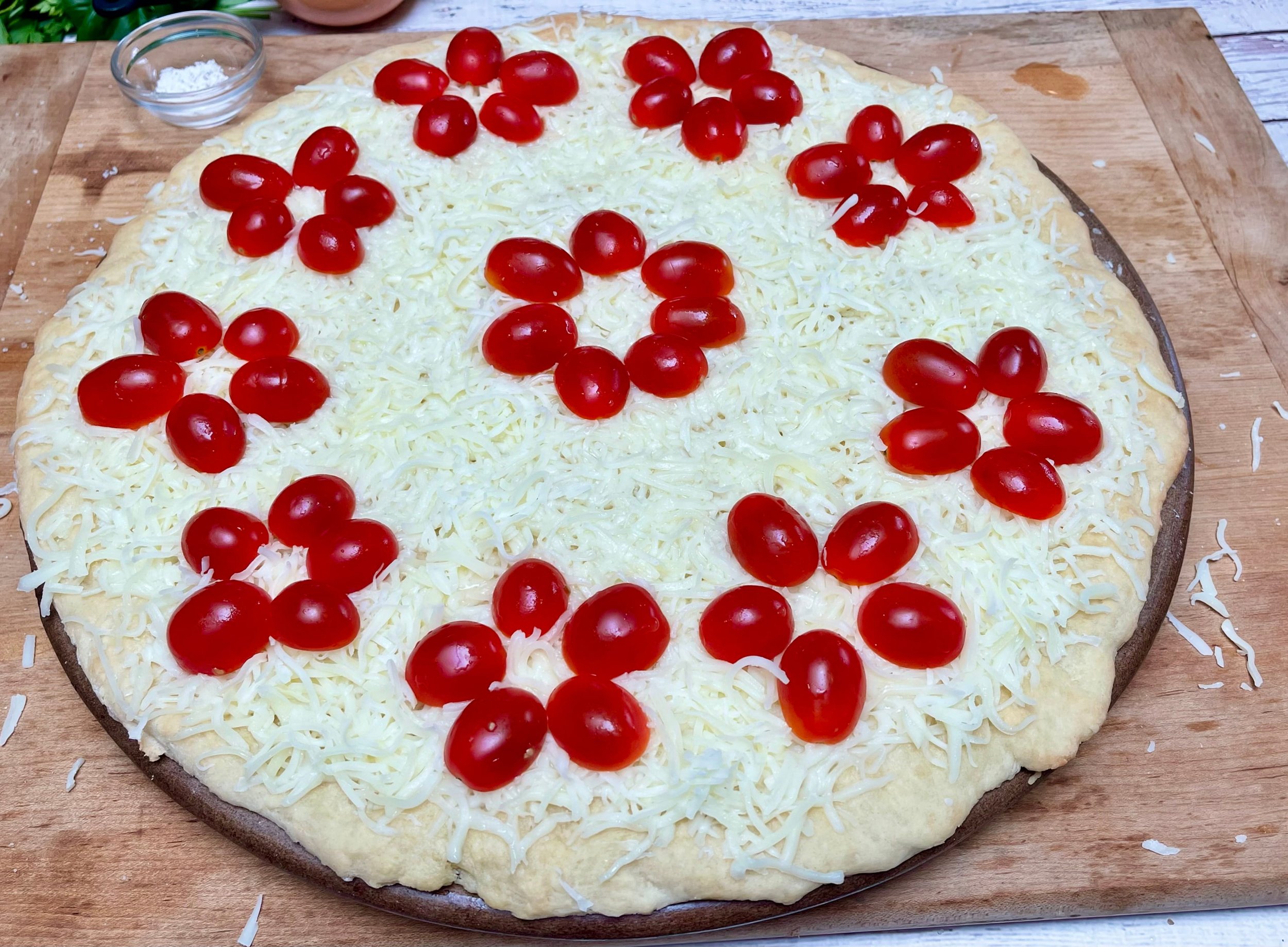 Cherry tomatoes arranged in flowers