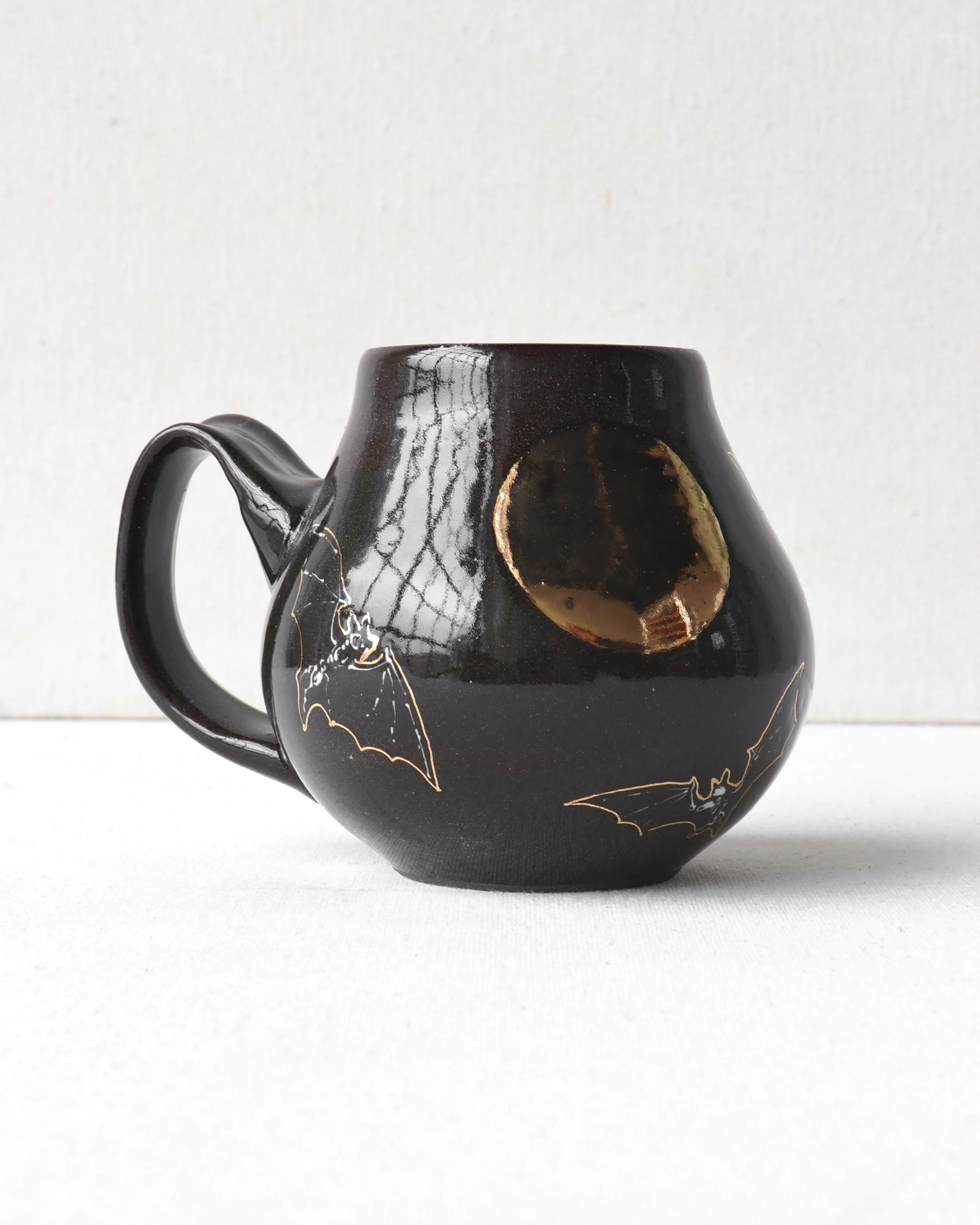 Flying Bats Belly Mug with Gold Accent