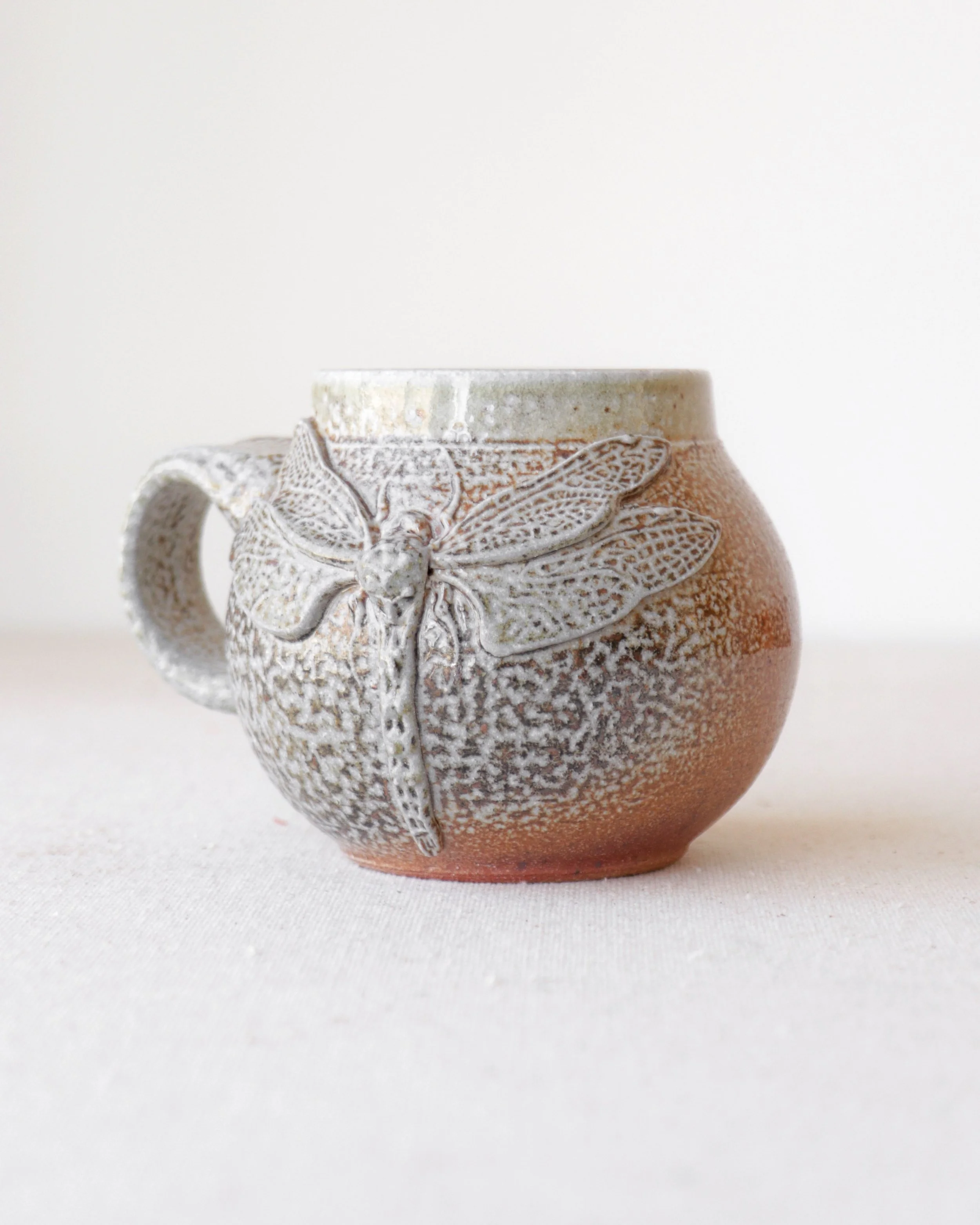 Round Salt Fire Dragonfly Mug