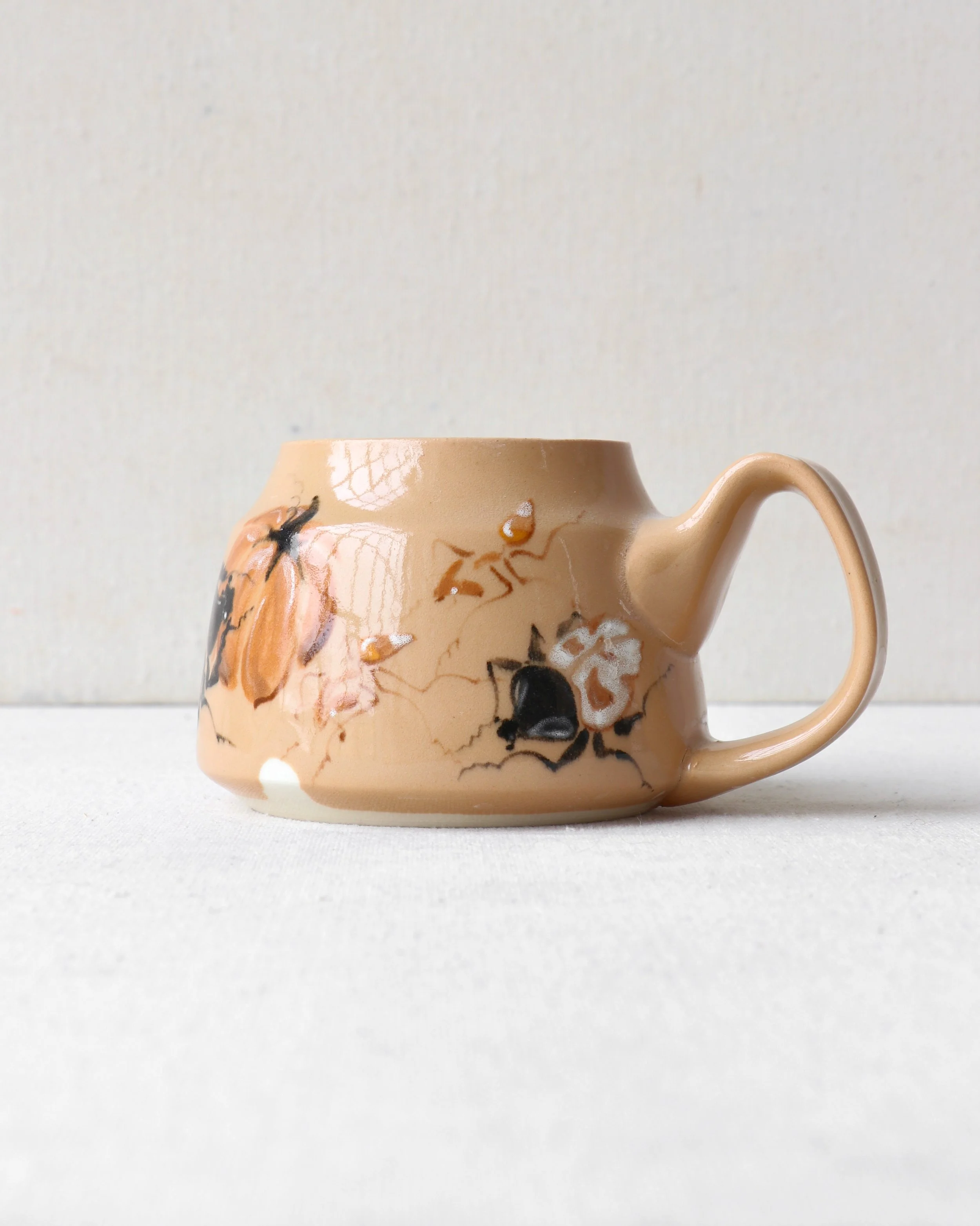 **2nds** Halloween Insect Party Painted Latte Mug