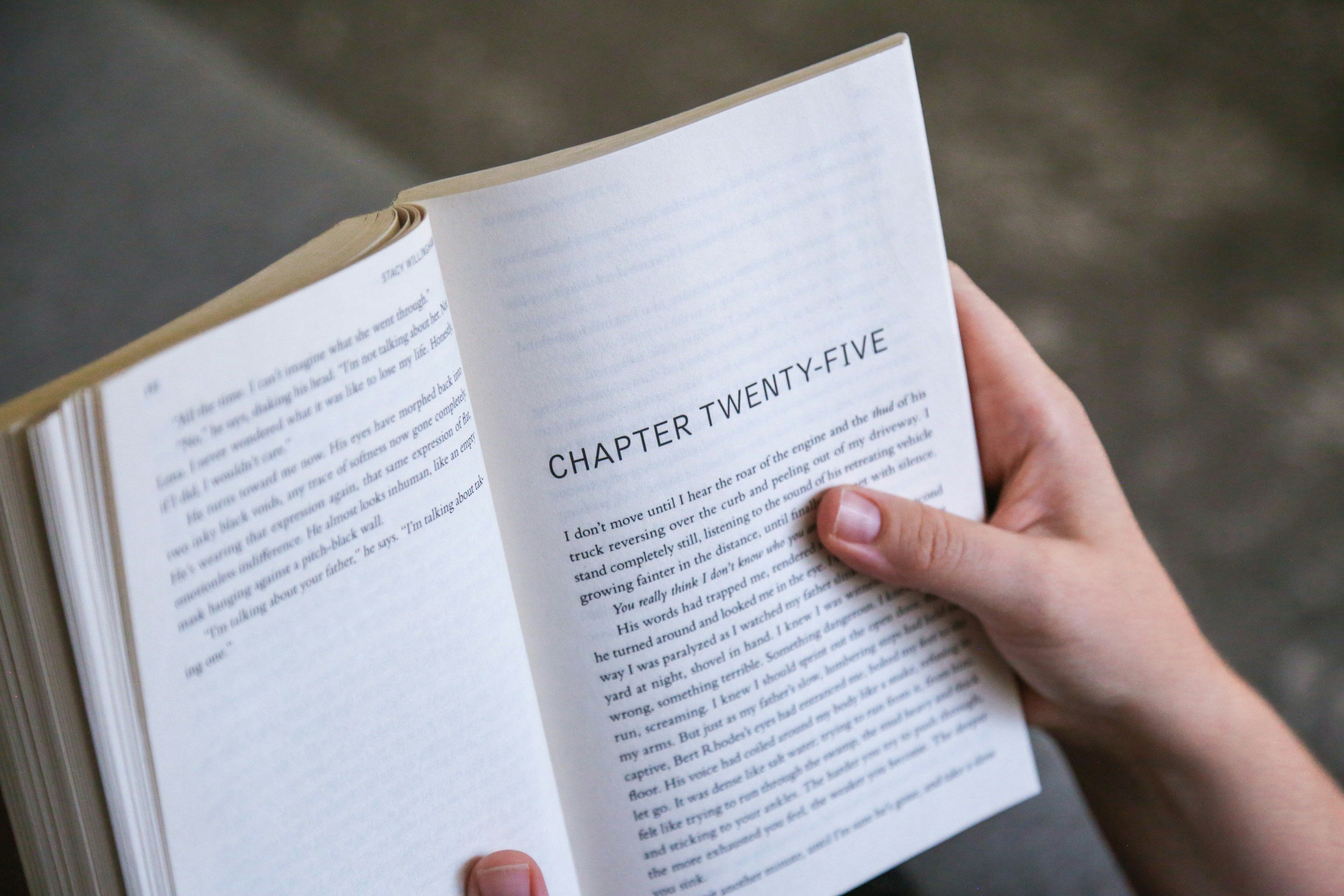 Chapter Transitions in Audiobooks: Hook Listeners