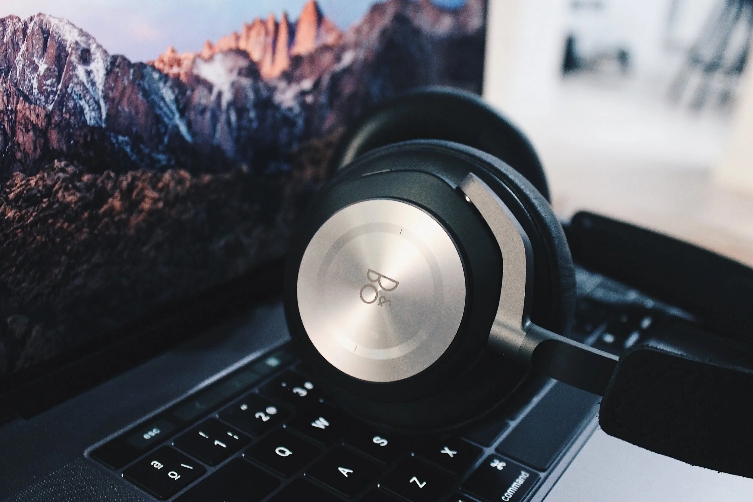 Spotify Audiobooks in 180 Countries: What Authors Should Do