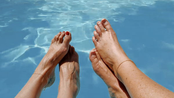 feet + water.gif