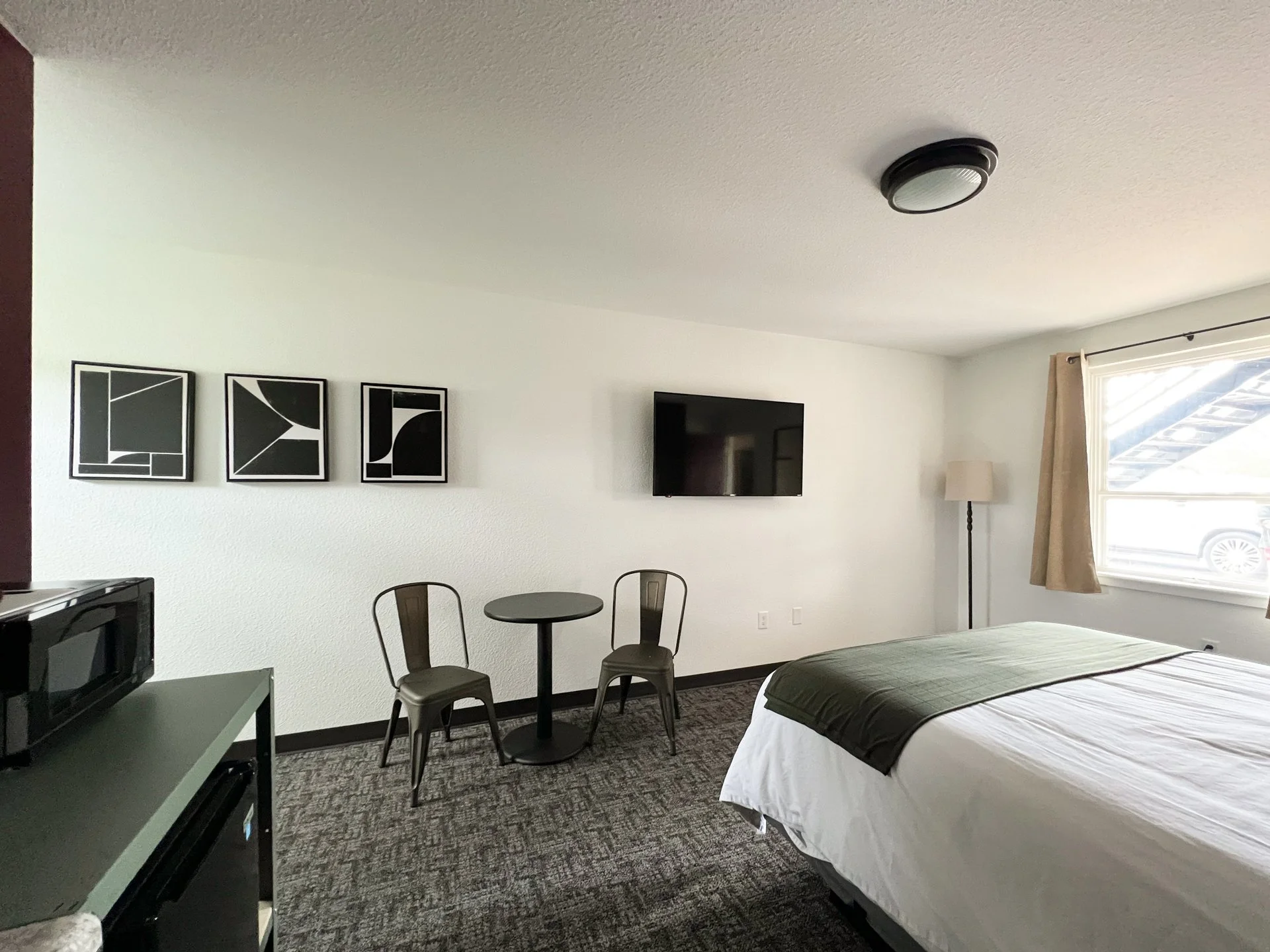 Nomad Single Queen Wet Bar-6.jpg