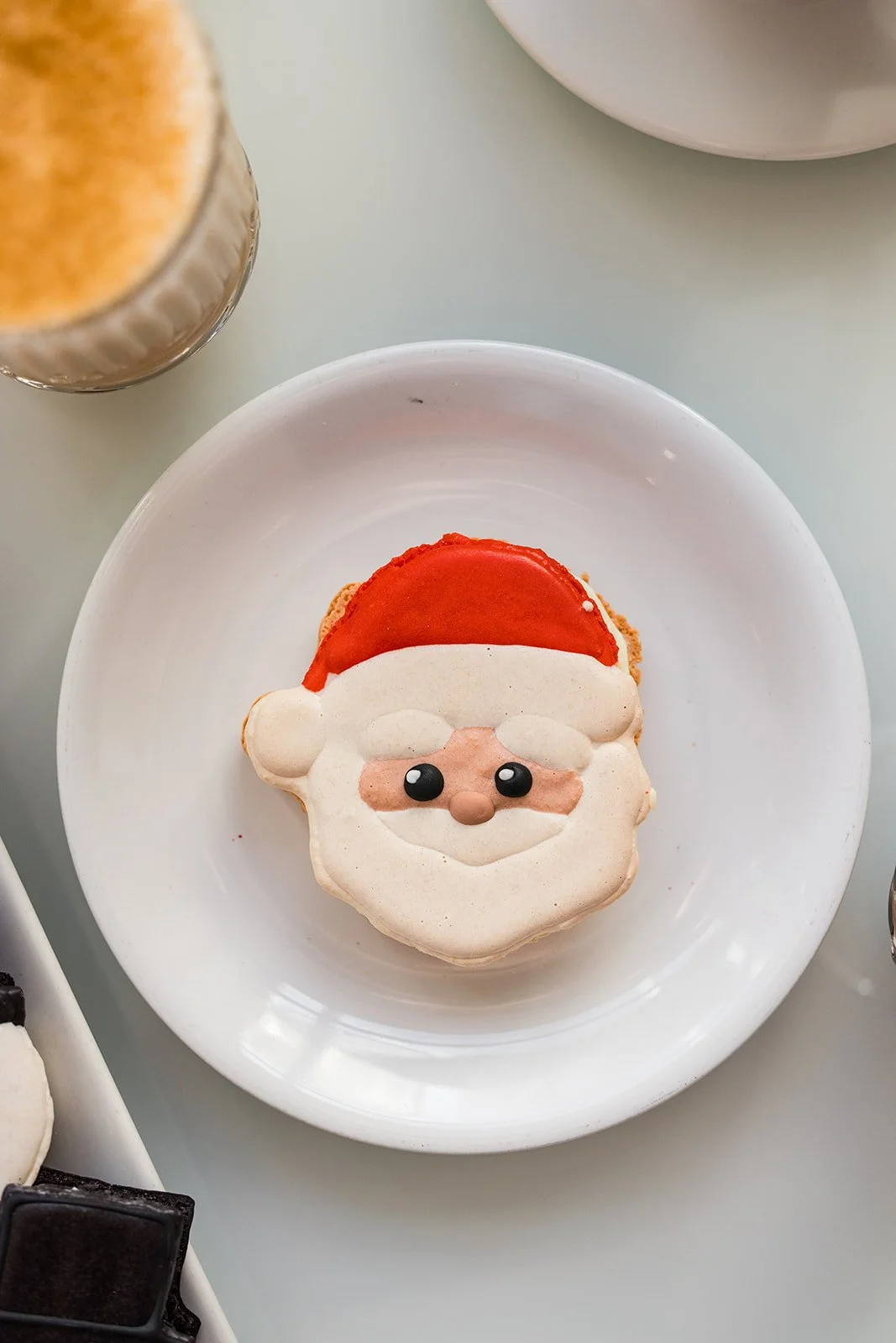 French Macarons Santa