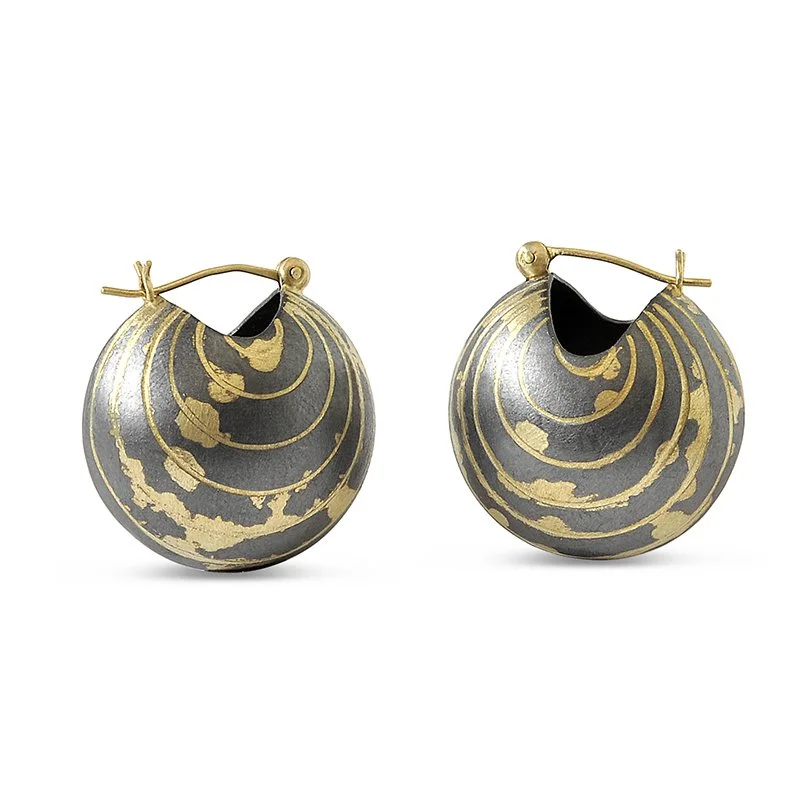 E440 Oxidized Sterling Pearl Bauble with 18K Inlay