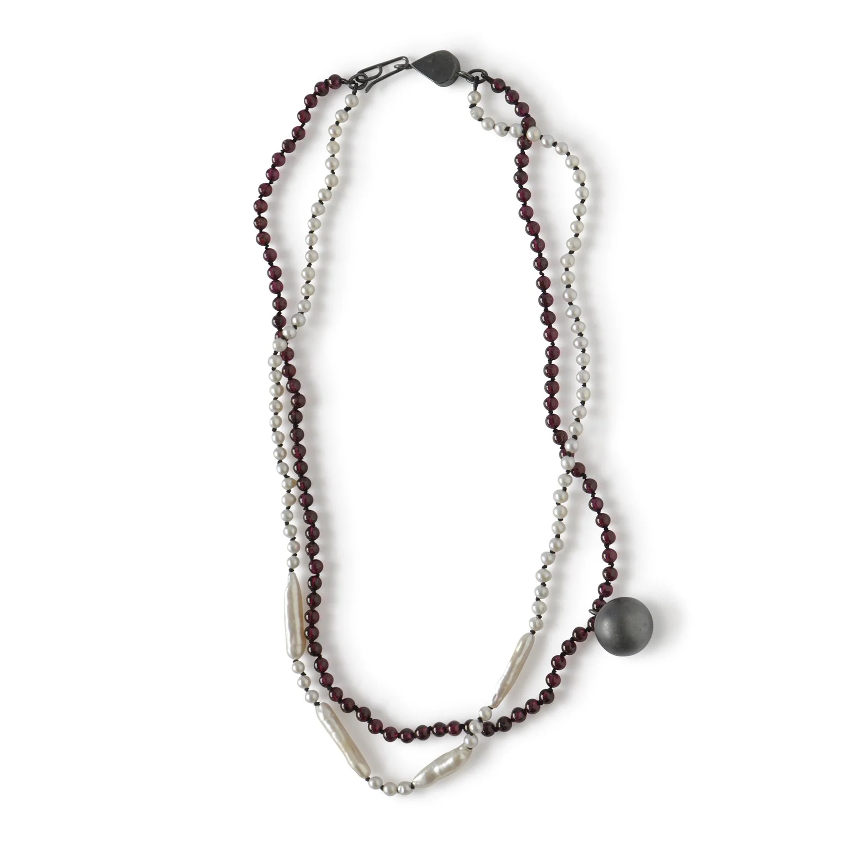 N250 Oxi Double Birthday Chain in White Freshwater Pearl and Garnet