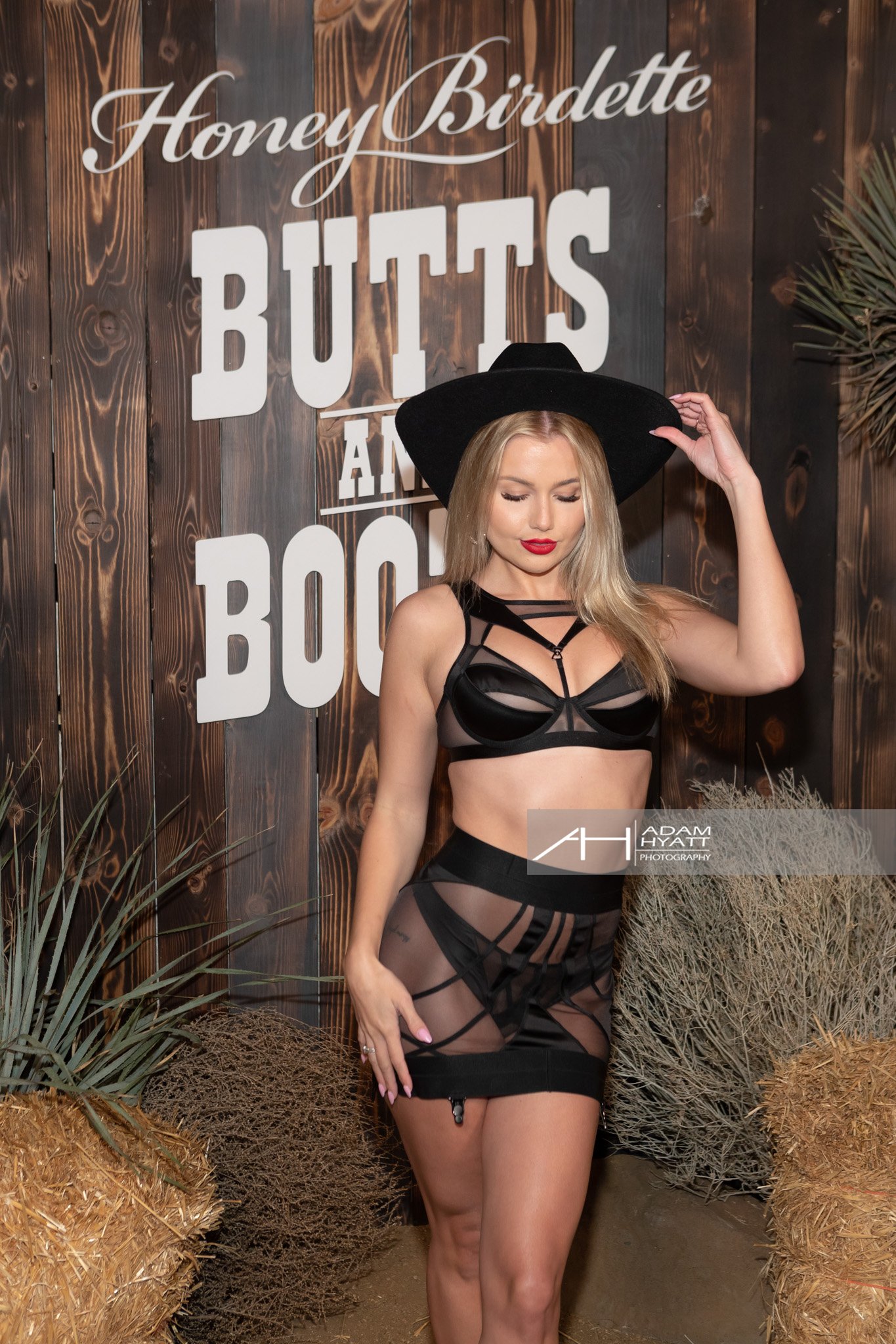 Honey_Birdette_Boots_And_Butts_Adam-Hyatt-Photography-5370.jpg