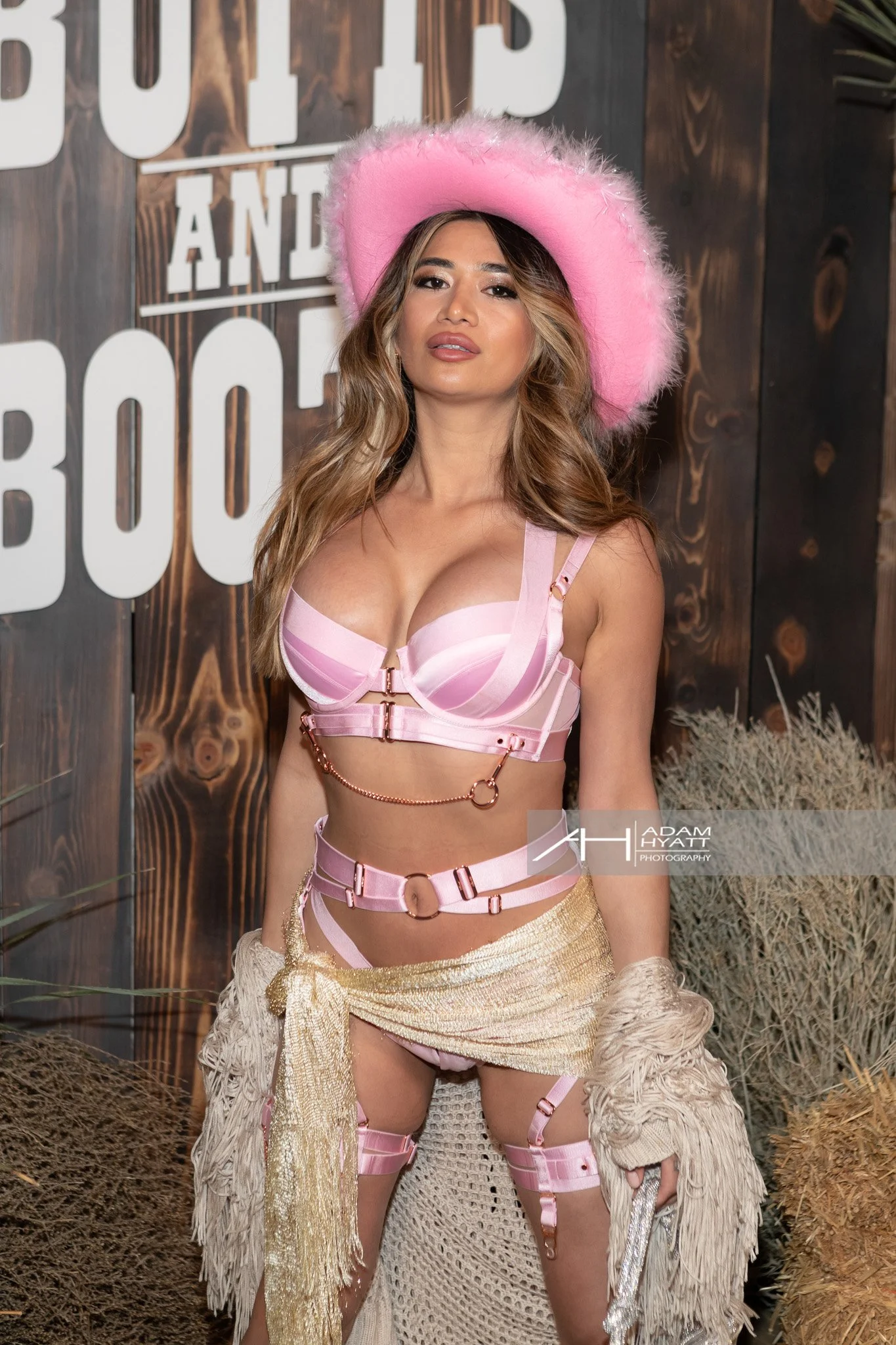 Honey_Birdette_Boots_And_Butts_Adam-Hyatt-Photography-5413.jpg