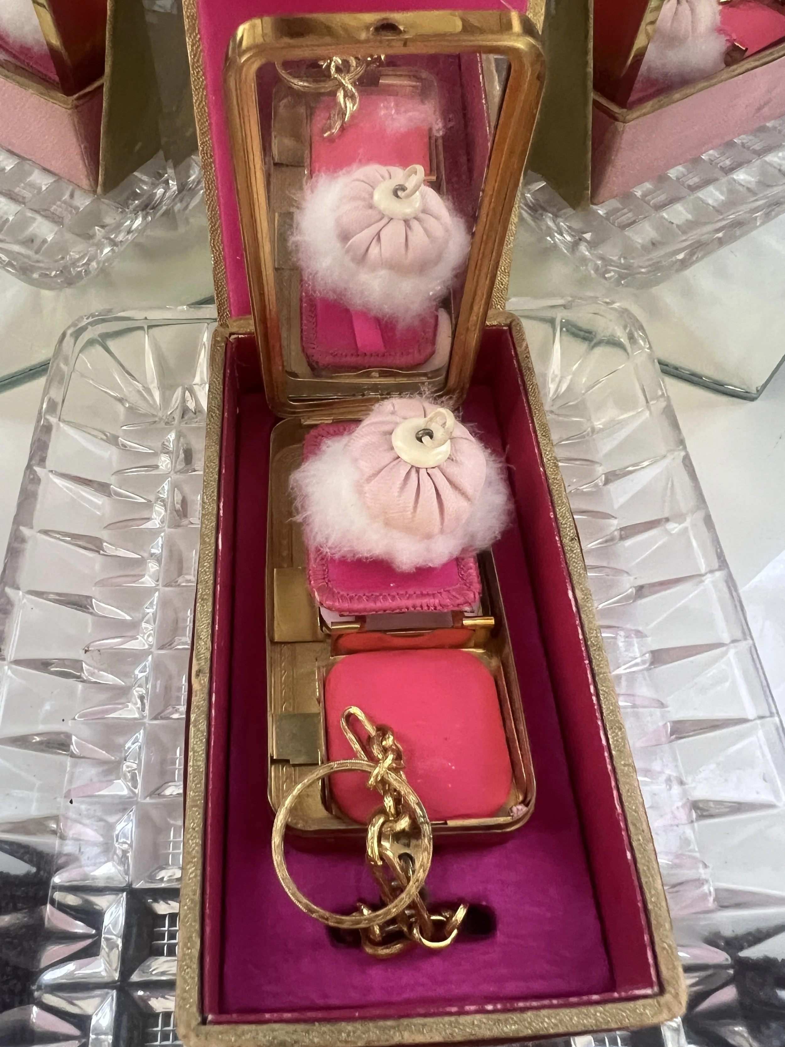 Vintage Glamour, Beauty Heirlooms