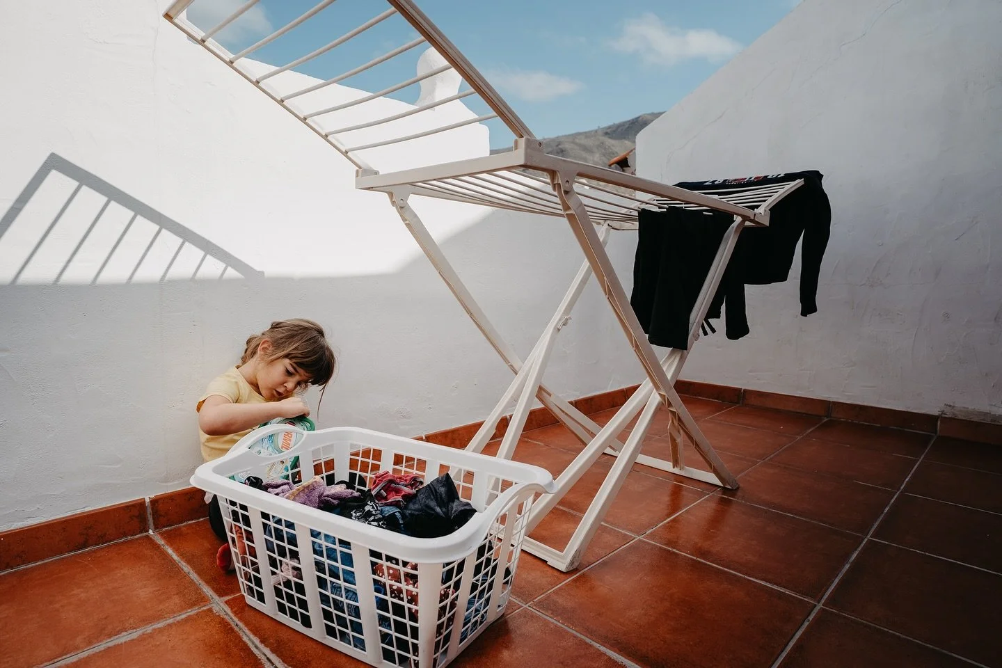 The beauty of everyday life.
Unposed, unfiltered, quietly true.

This isn&rsquo;t a photo shoot as you know it.
It&rsquo;s about slowing down, observing the rhythm of your family - the mess, the care, the laughter, the routine.
The love that lives in