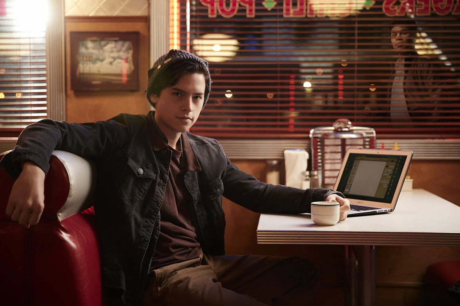 SFF_E01_Scene Investigation_Jughead in Pops.jpg