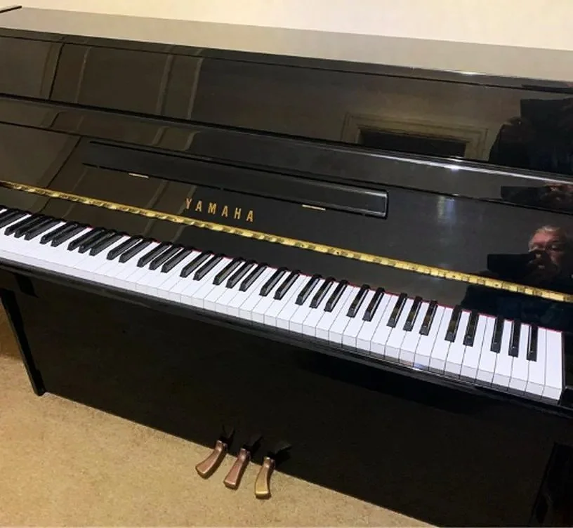 Yamaha M108 in gloss black polyester for sale