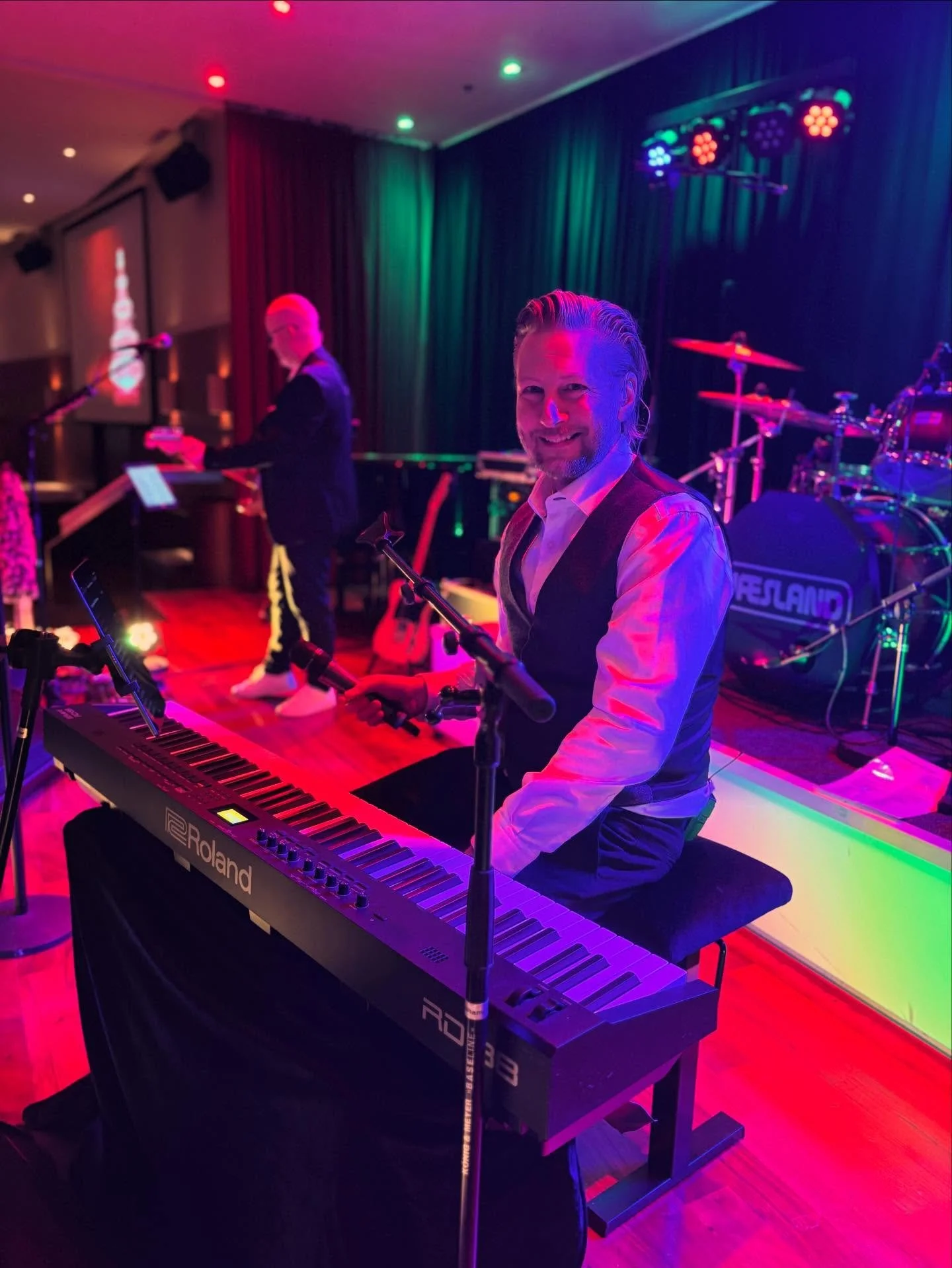 J&oacute;lahla&eth;bor&eth; Gullhamra 2025 🌲