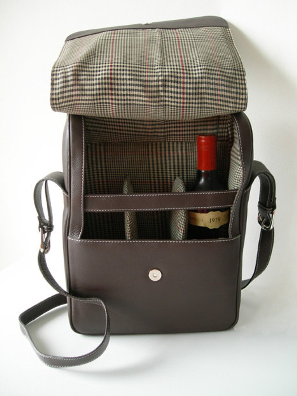 LILO Collection Wine bottle carrier.jpg