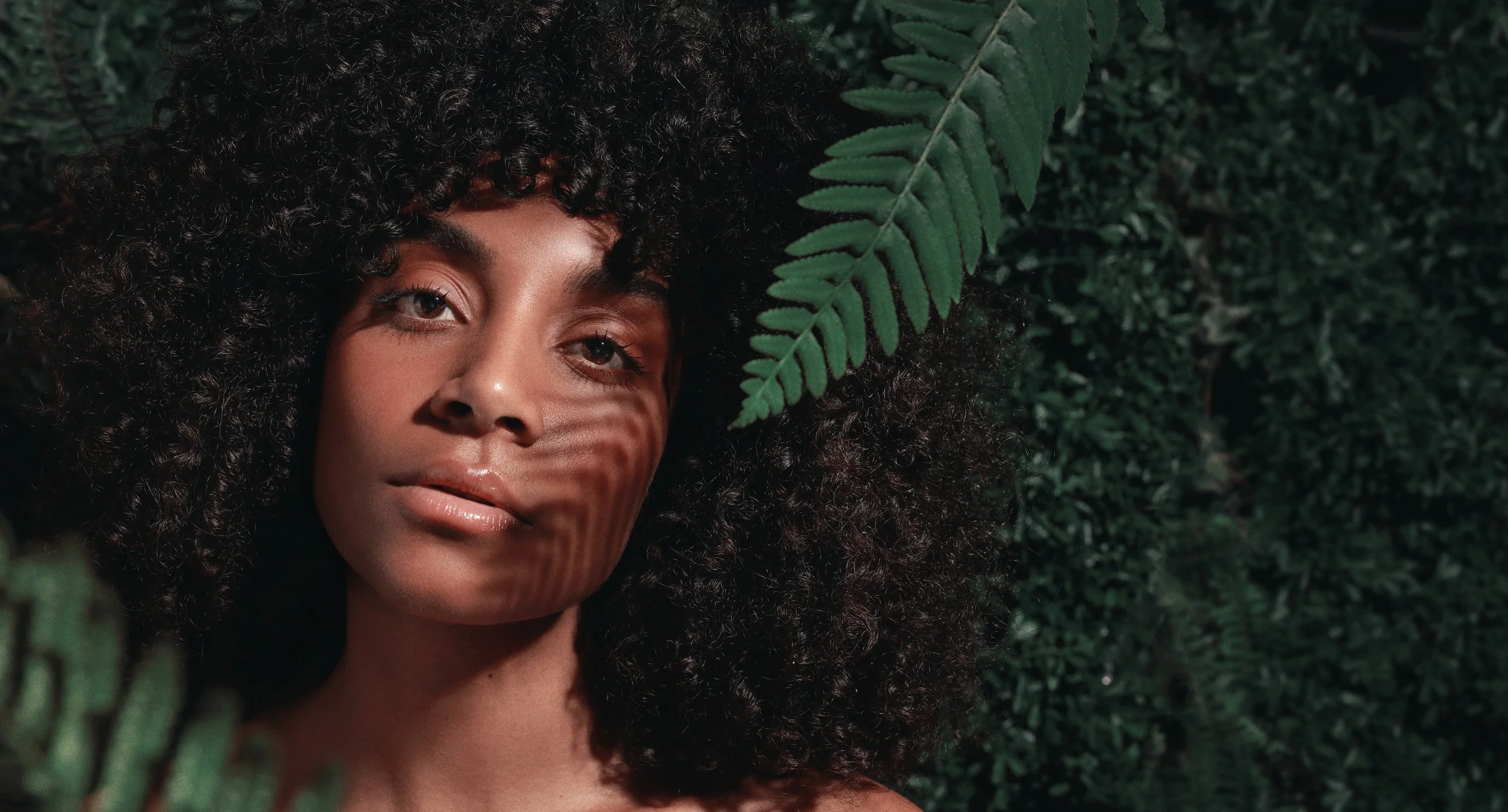 1019_THG0041184_EA_TreatmentsModelStudio_Shot 1_340.jpg