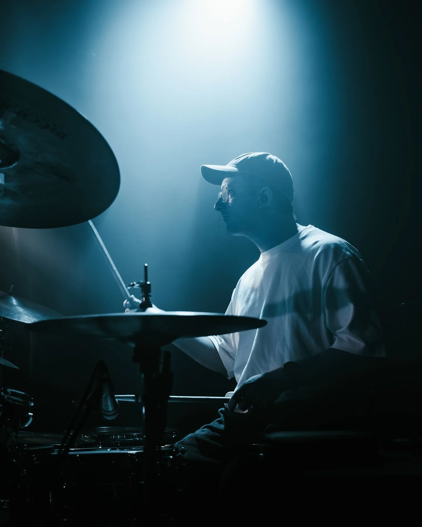 Birmingham show locked in and LOUD with @iamalexhopkins and team. Always a joy. 
&bull;
&bull;
Band: 
@iamalexhopkins 
@tombkr._ 
@patch_chiverton 
&bull;
&bull;
Photos by @photographsbyniks 
&bull;
&bull;
Every show is fun with @istanbulagop @evansd