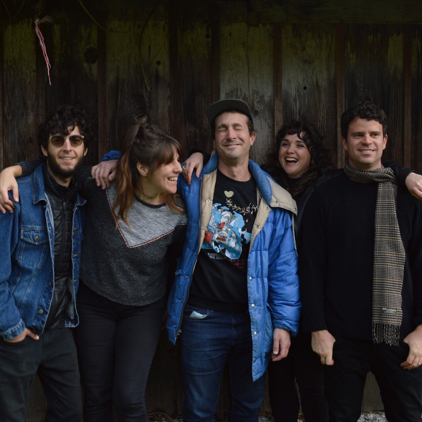 POV: When you're trying to take band photos for your upcoming album release show, and can't take it seriously. 

January 14th, 2023
@ the Playhouse in Arcata

Stay tuned :)

Photo: @jambyperson