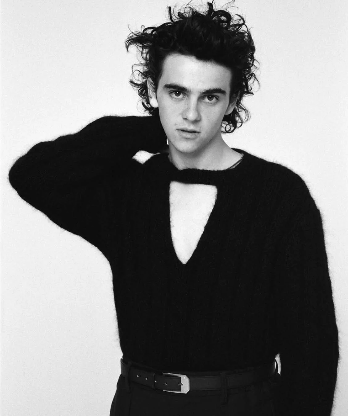 Jack Dylan Grazer_HERO-Winter-Annual-2022_insta_Page_1_Image_0001.jpeg