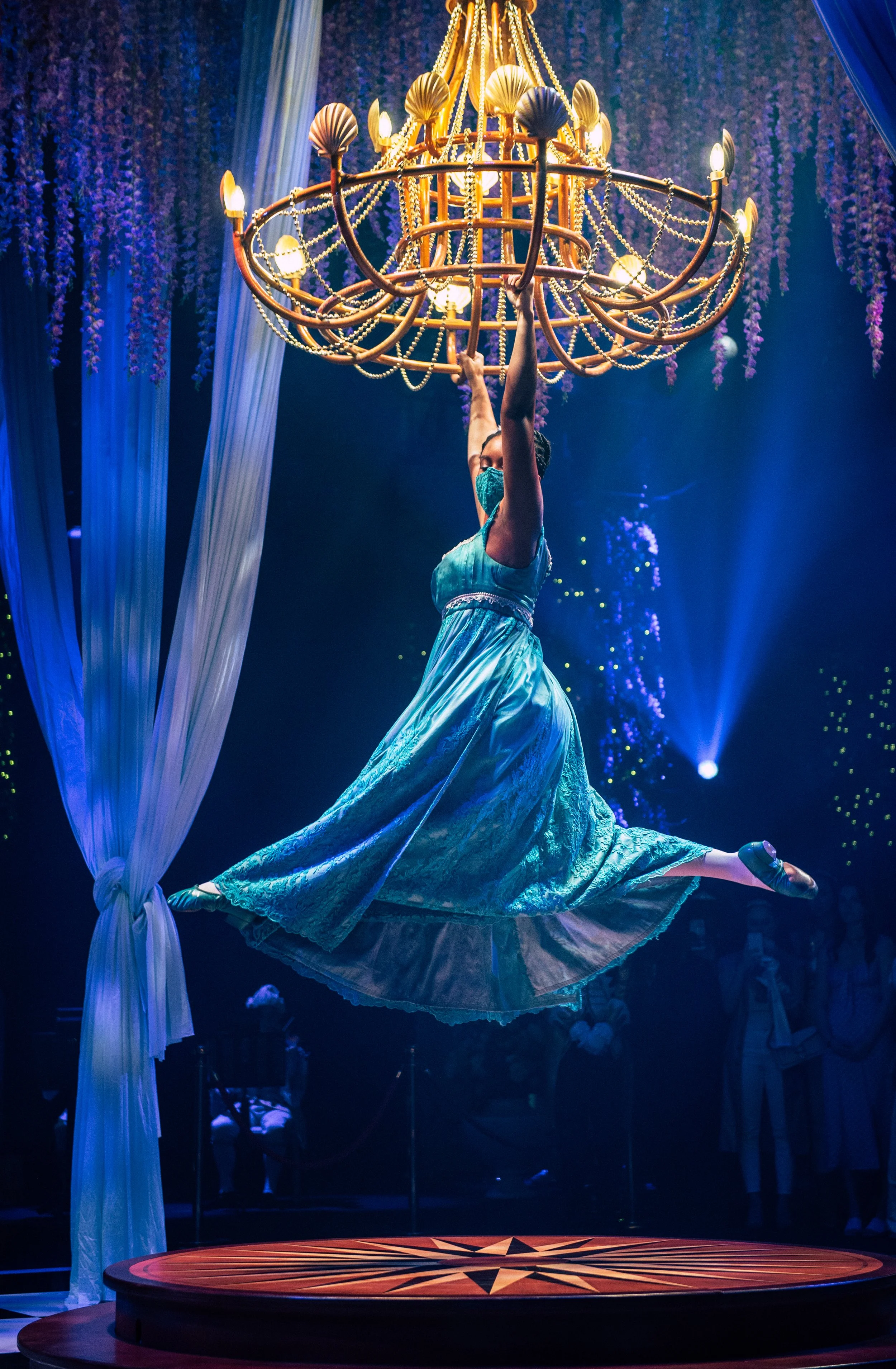 The Queen's Ball: A Bridgerton Experience 
Photo by @RenaCaptures