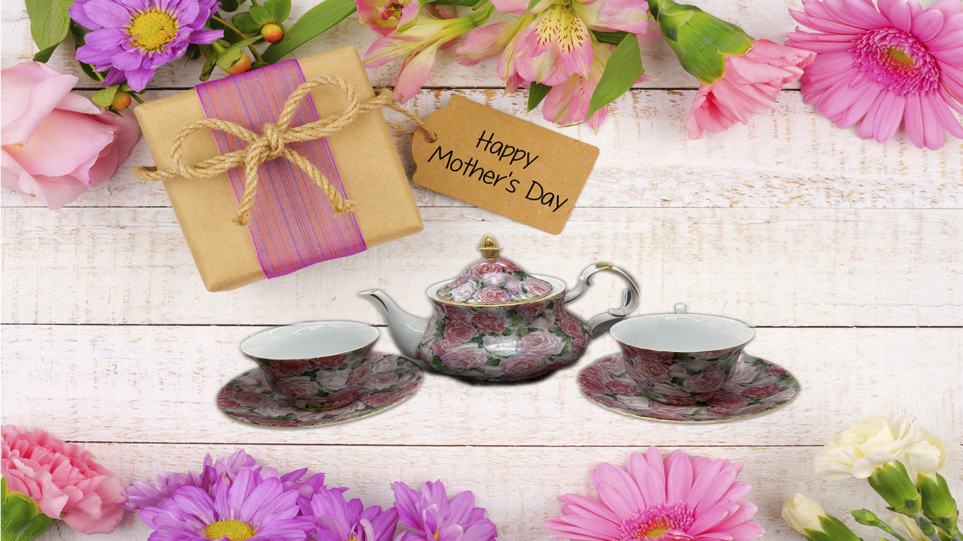 Rose Garden Porcelain Teapot and Cups