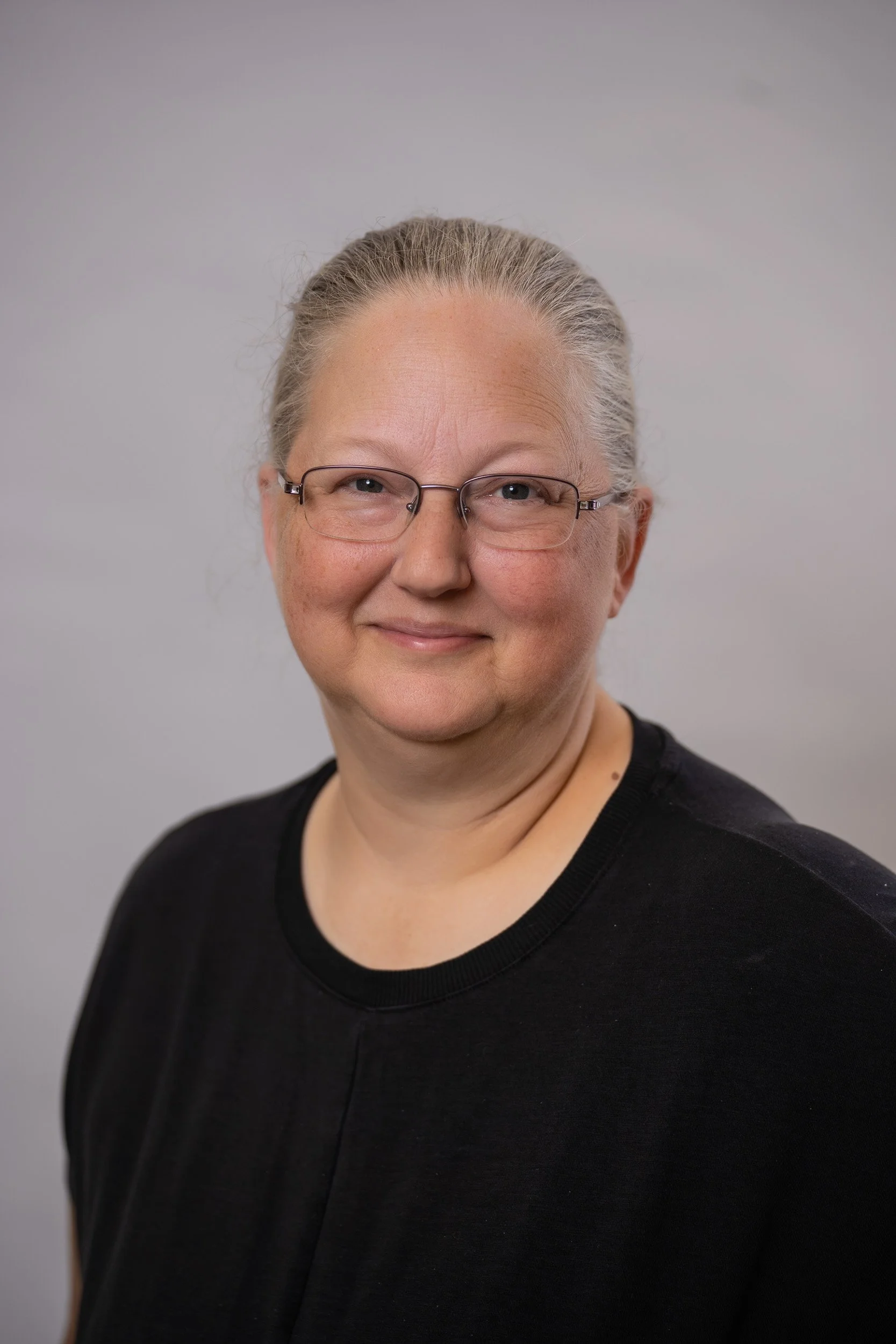 Headshot_Amanda Compton.jpg