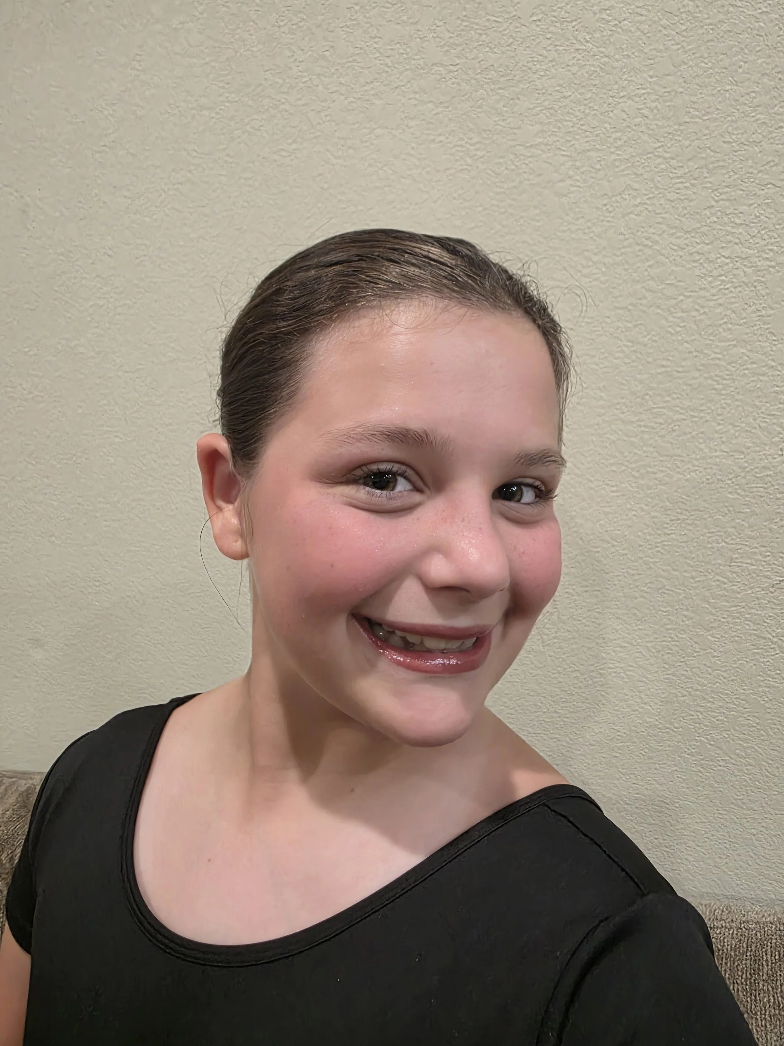 Headshot_Ellie Conn.jpg