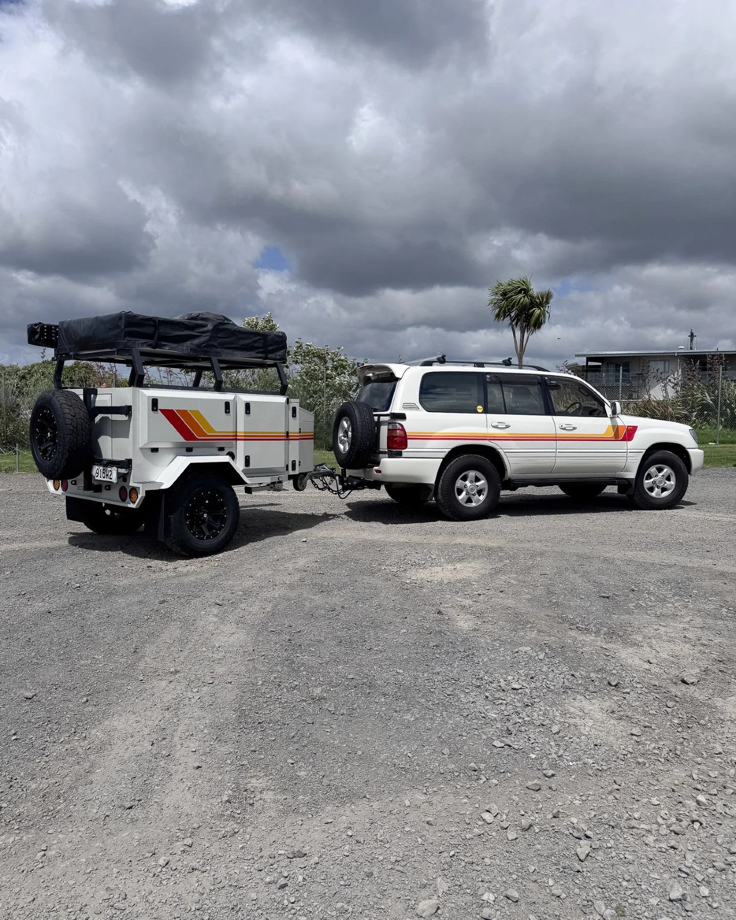 Simple, but effective! We did a full trailer wrap in Arlon Satin Pearl White for @trailingnz and then applied a retro graphic across the trailer and vehicle for a cool retro look. A very cool trailer that has everything you mgiht need for camping, ri