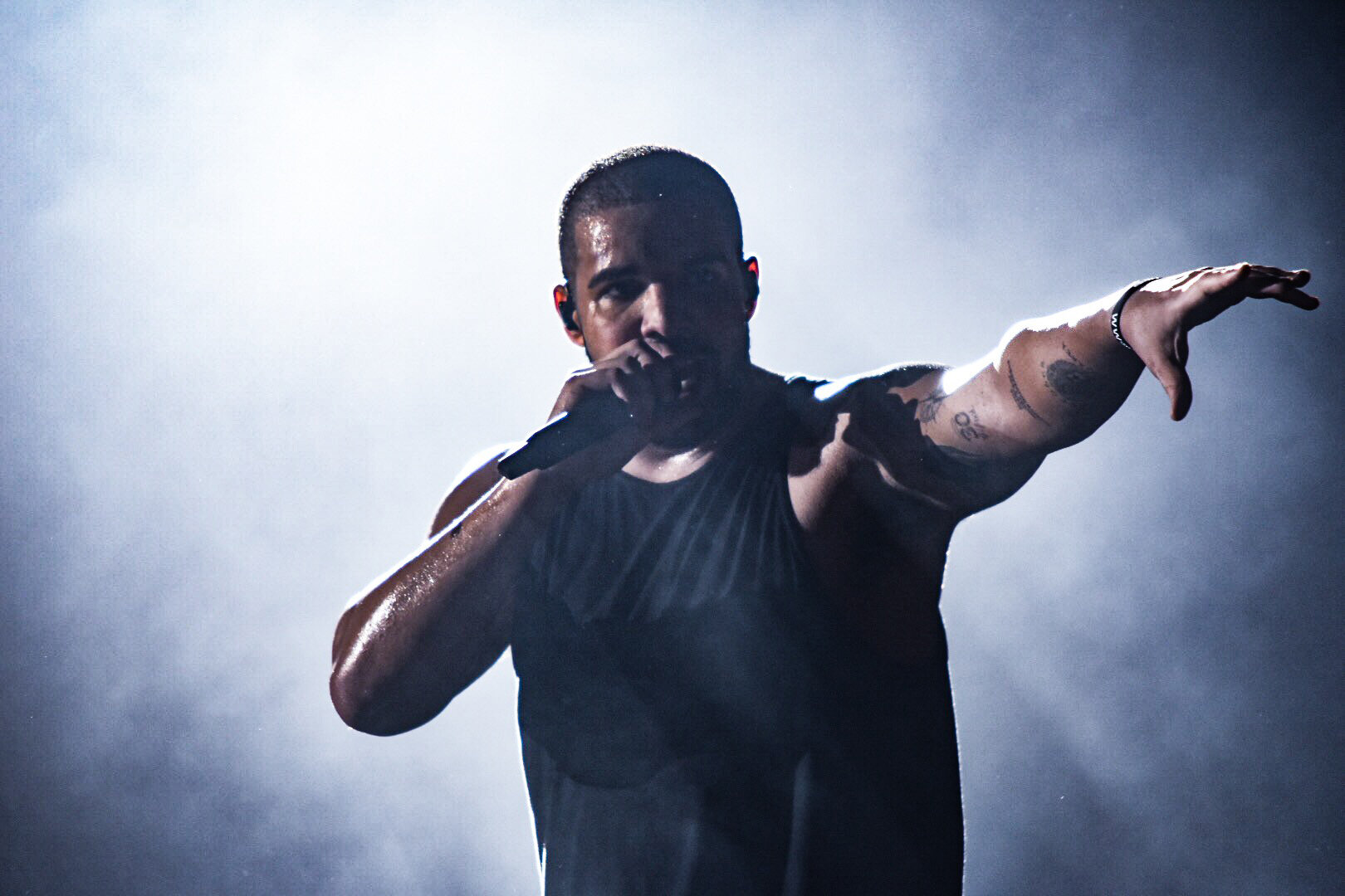 04 - Drake Performs at Glasgow's SSE Hydro as part of The Boy Meets Word Tour - 23-03-17 - Picture By - Calum Buchan Photography.jpg