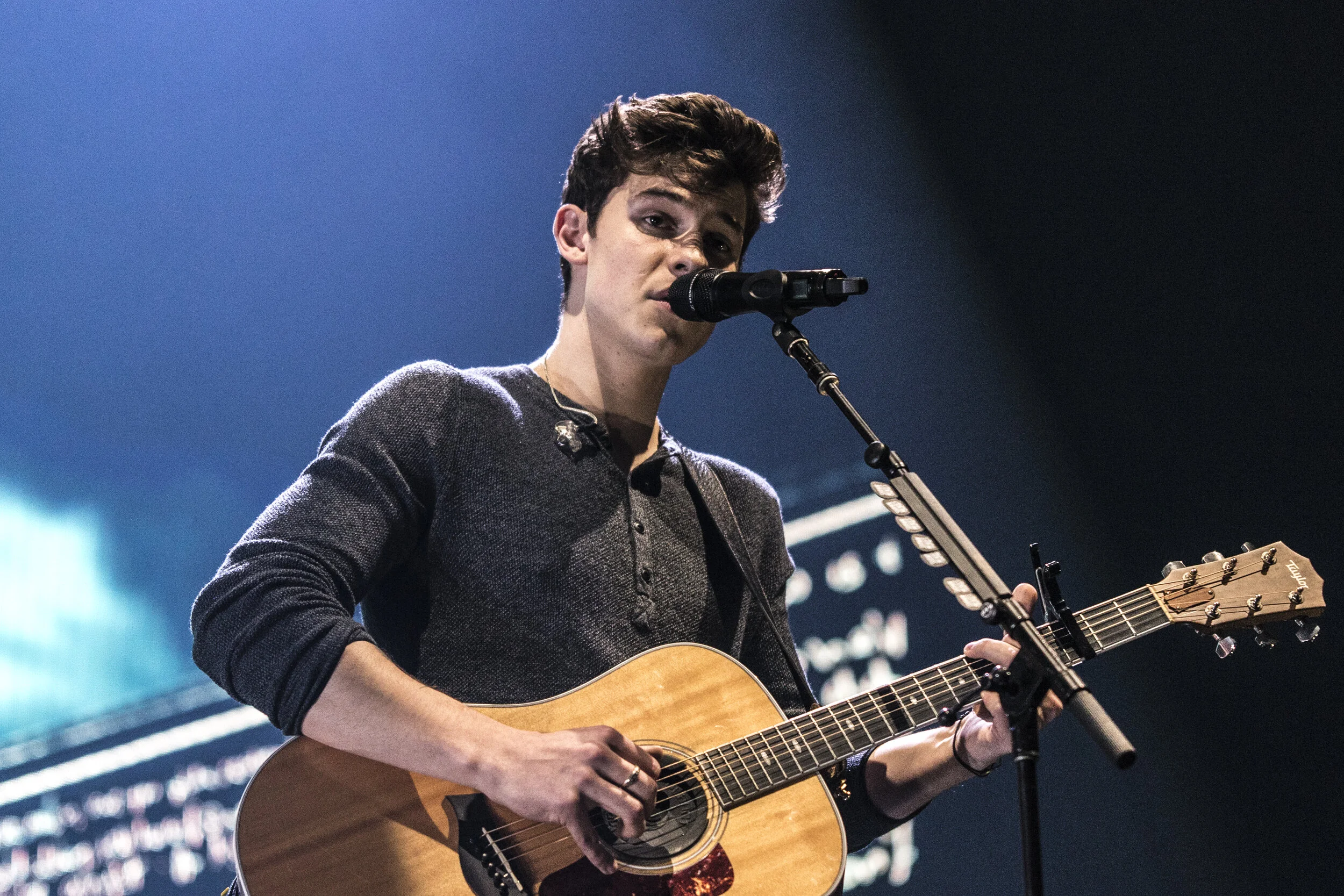 04 - Shawn Mendes performing at Glasgow's SSE Hydro as part of Opening Night of Illuminate World Tour - 28-04-2017 - Picture By - Calum Buchan Photography.jpg