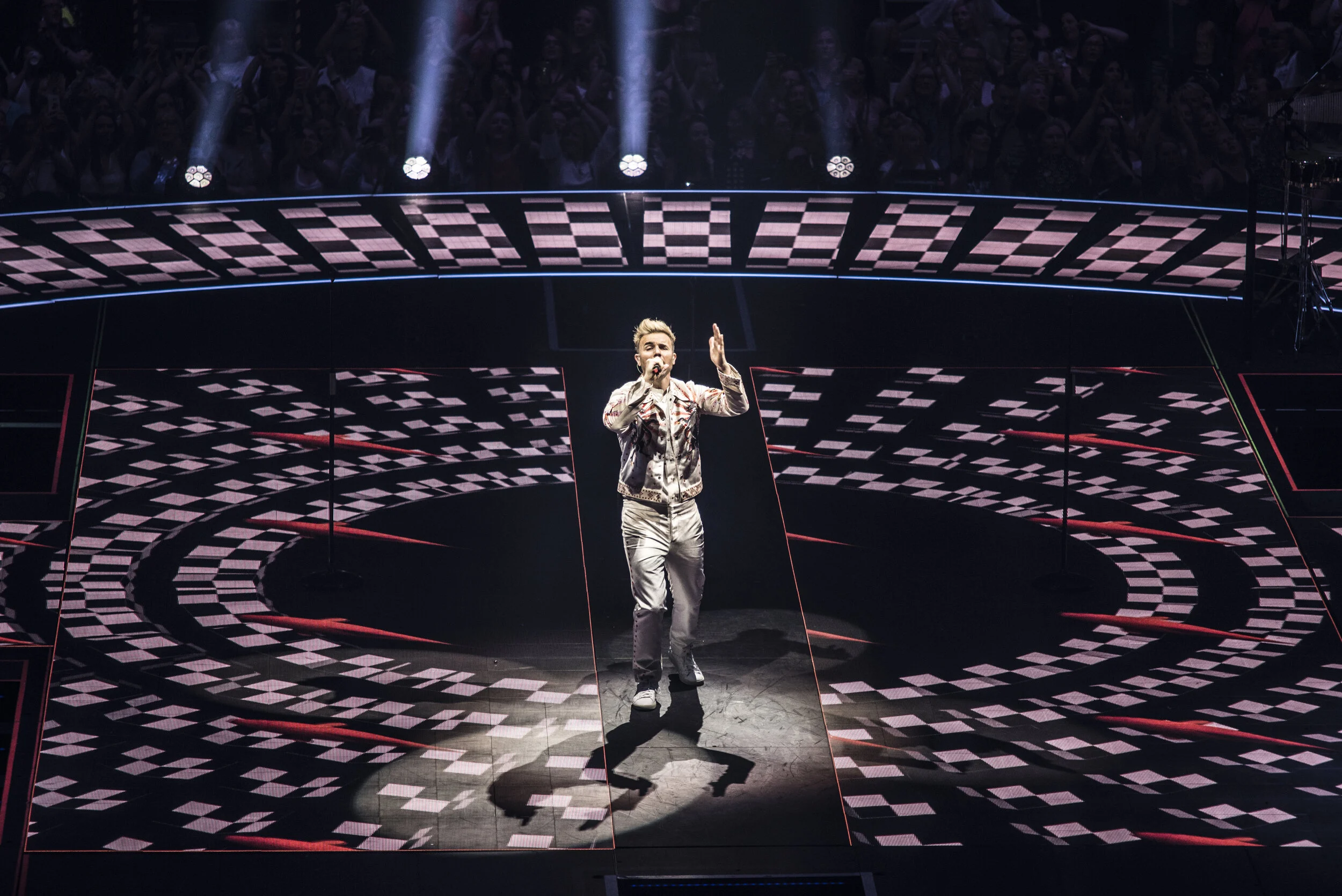 03 - Take That performing at Glasgow's SSE Hydro as part of Wonderland Tour - 11-05-2017 - Picture by - Calum Buchan Photography (1).jpg