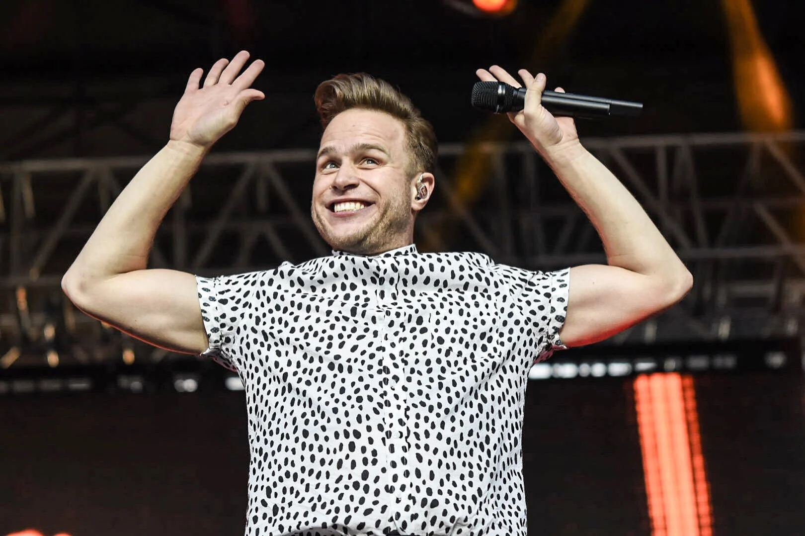 08 - Olly Murs Performs At Edinburgh Castle, Edinburgh - 18-07-2017 - Pic By - Calum Buchan Photography.jpg