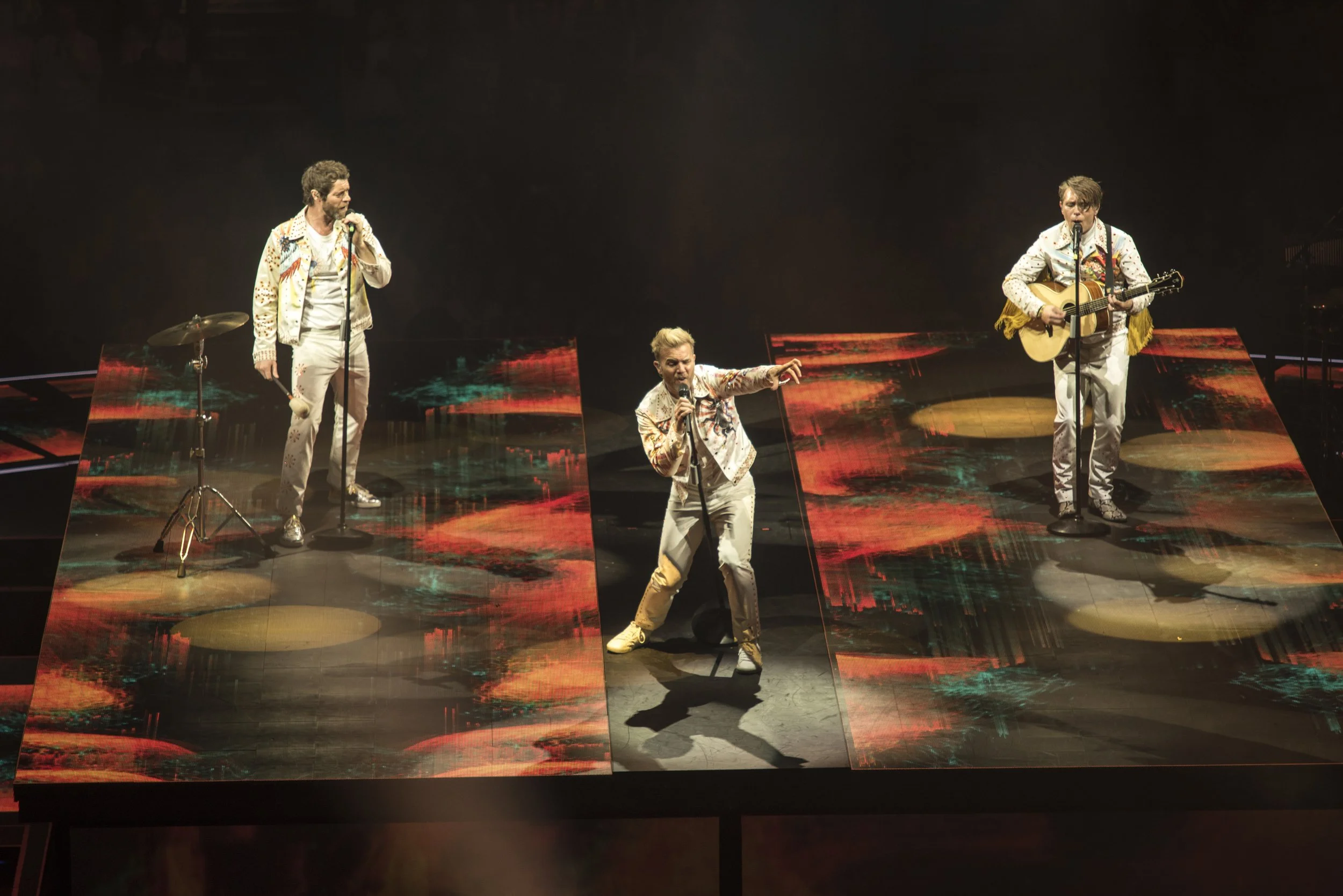 10 - Take That performing at Glasgow's SSE Hydro as part of Wonderland Tour - 11-05-2017 - Picture by - Calum Buchan Photography (1).jpg