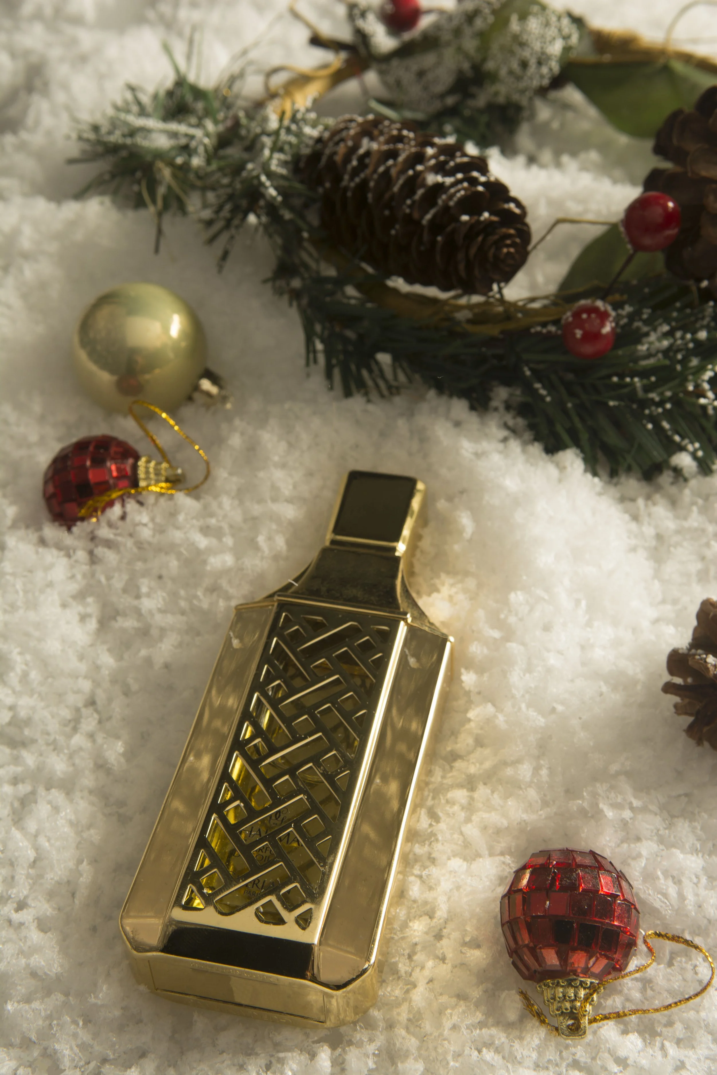 Brief 3 - Christmas Perfume.jpg