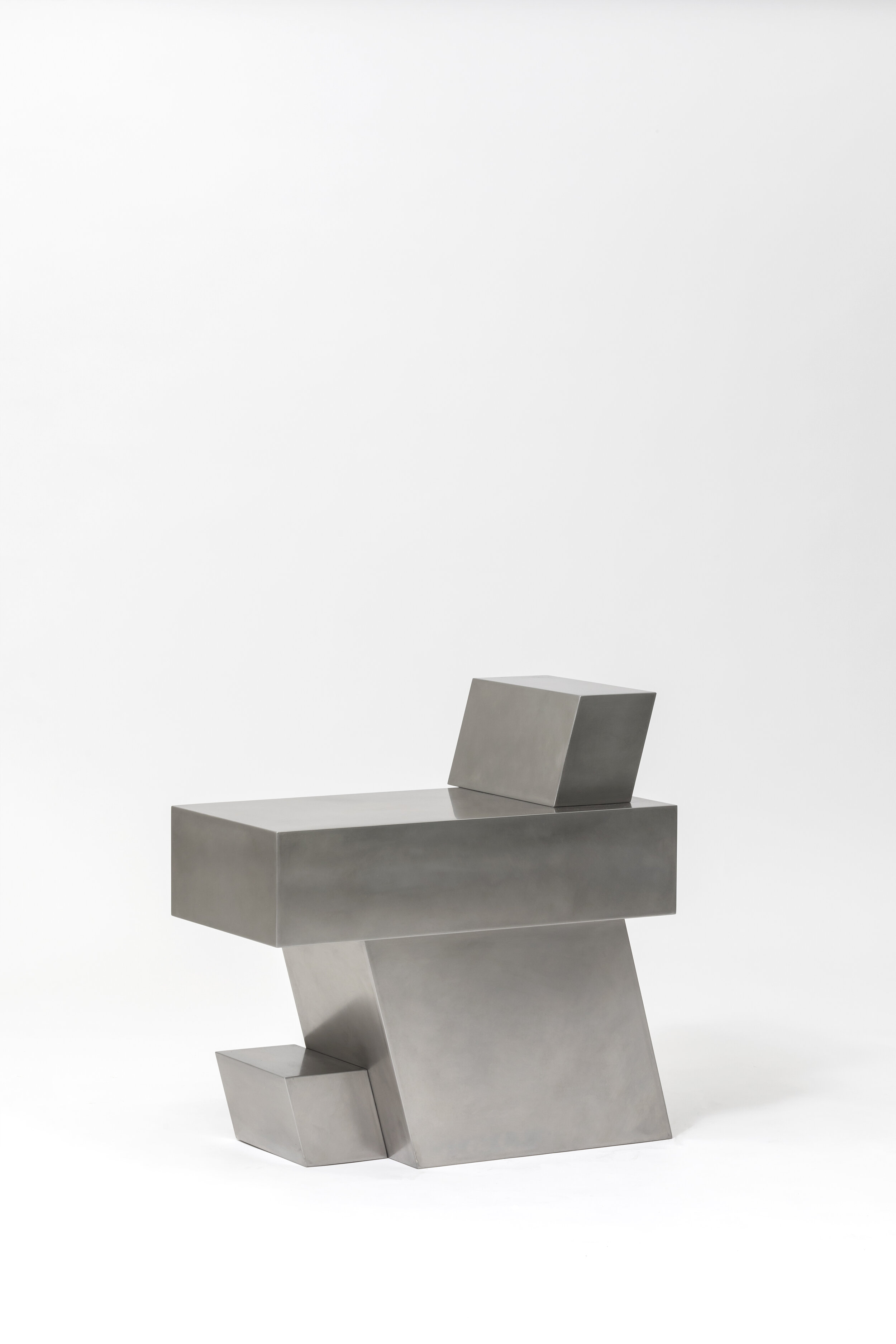 Layered_Steel_Chair_03_3.jpg