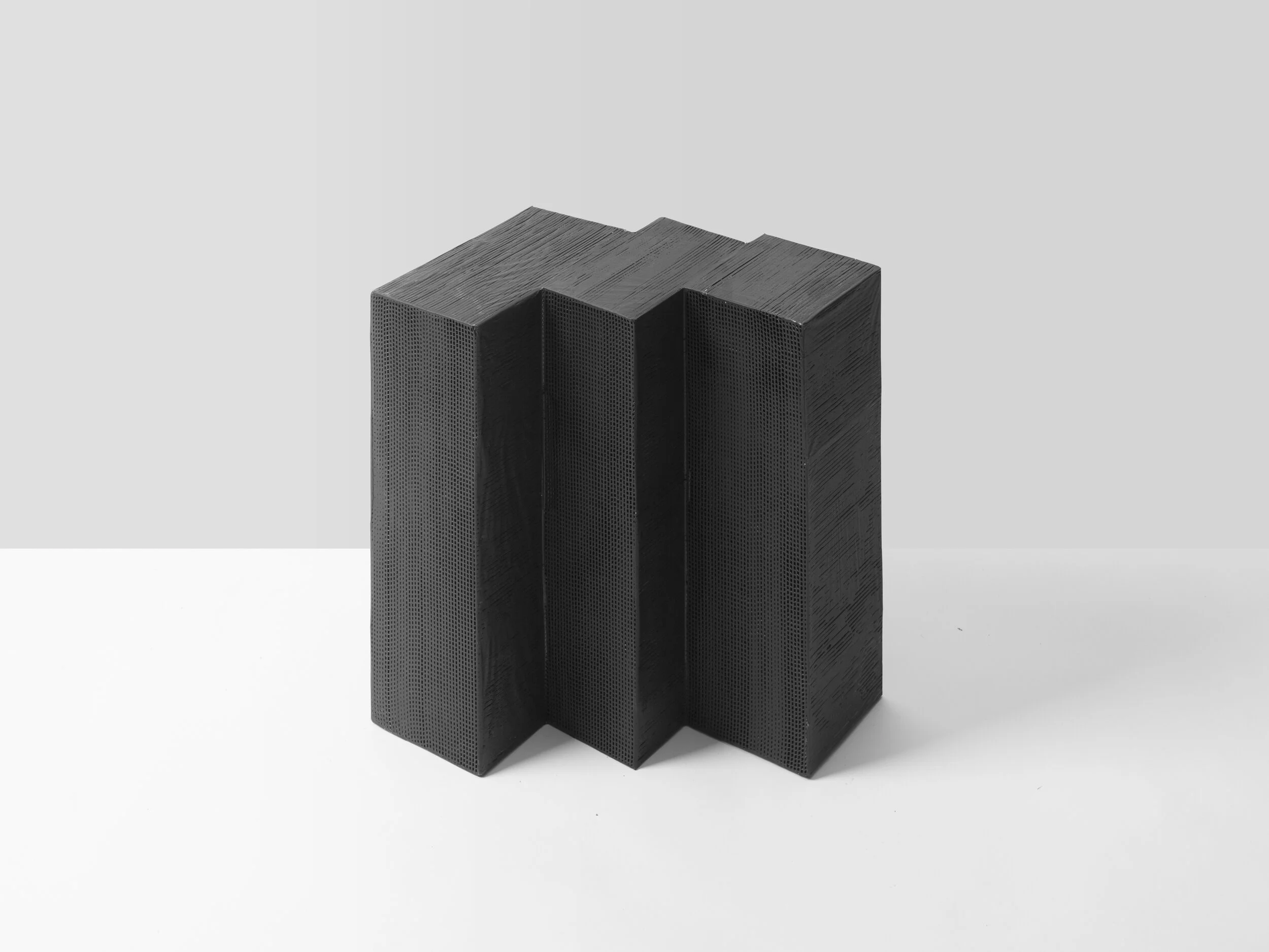 LAYERED_SERIES_STOOL_B08.jpg