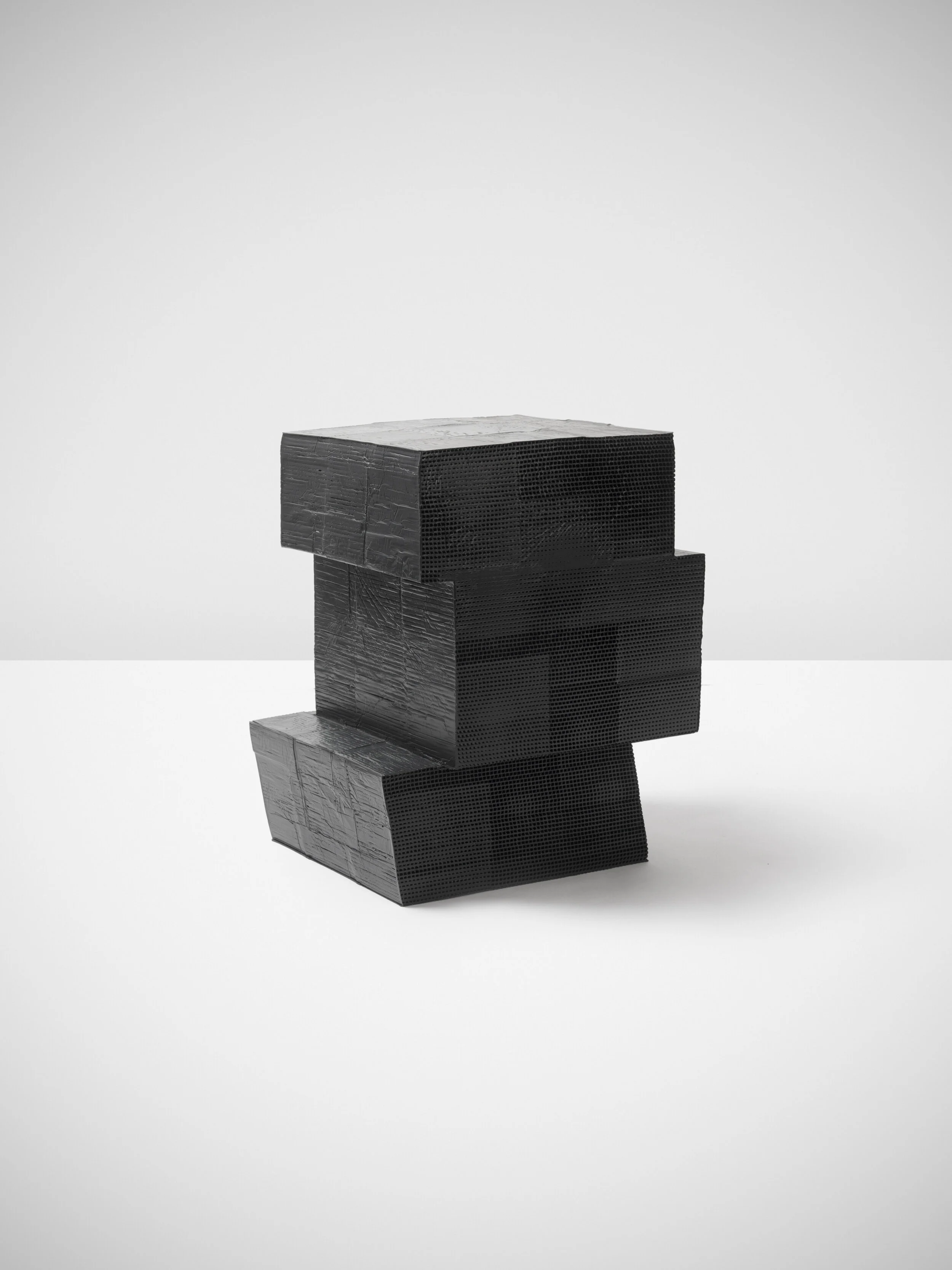 LAYERED_SERIES_STOOL_B06.jpg