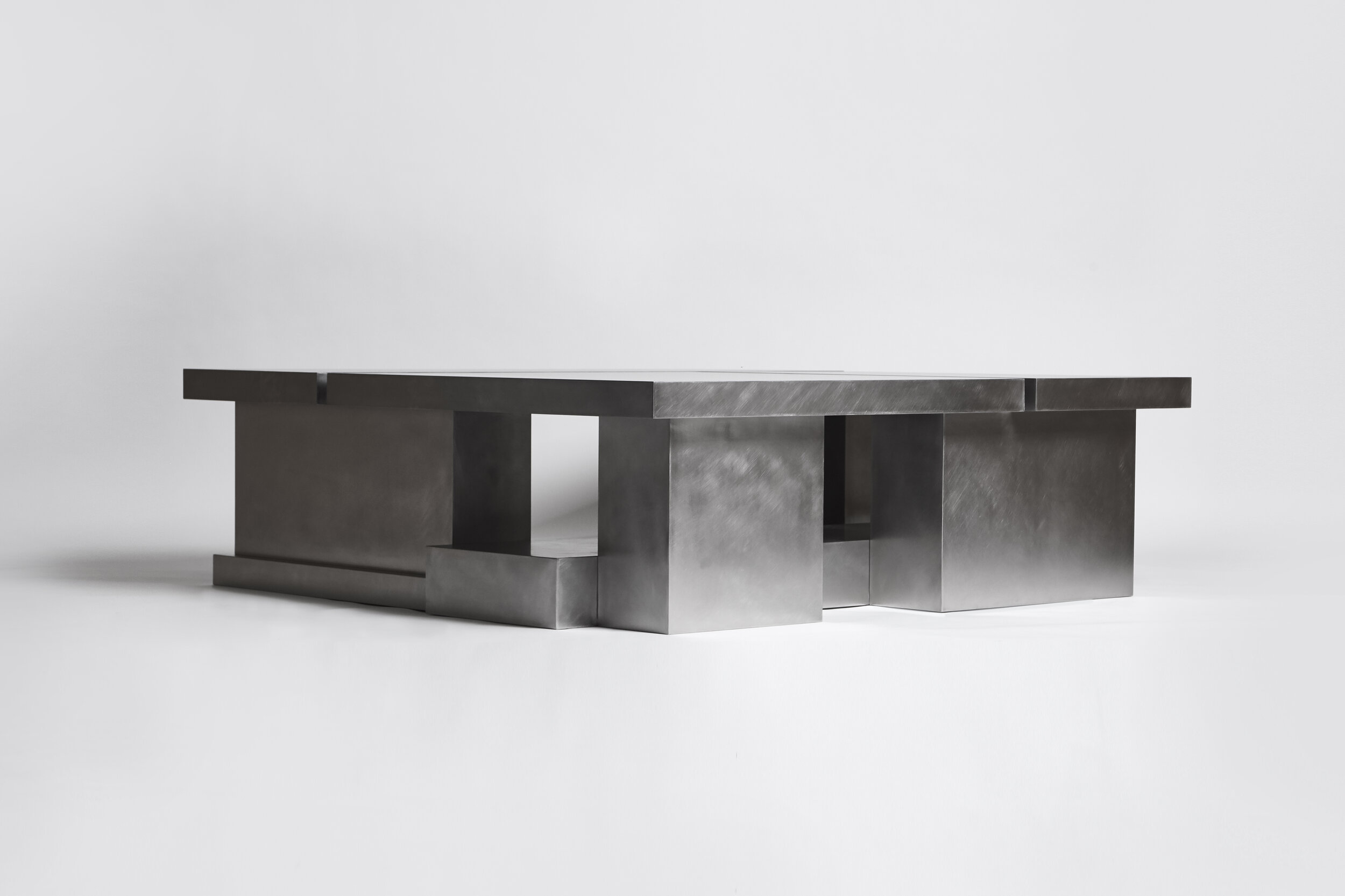 Layered_steel_2020_low table_02.jpg