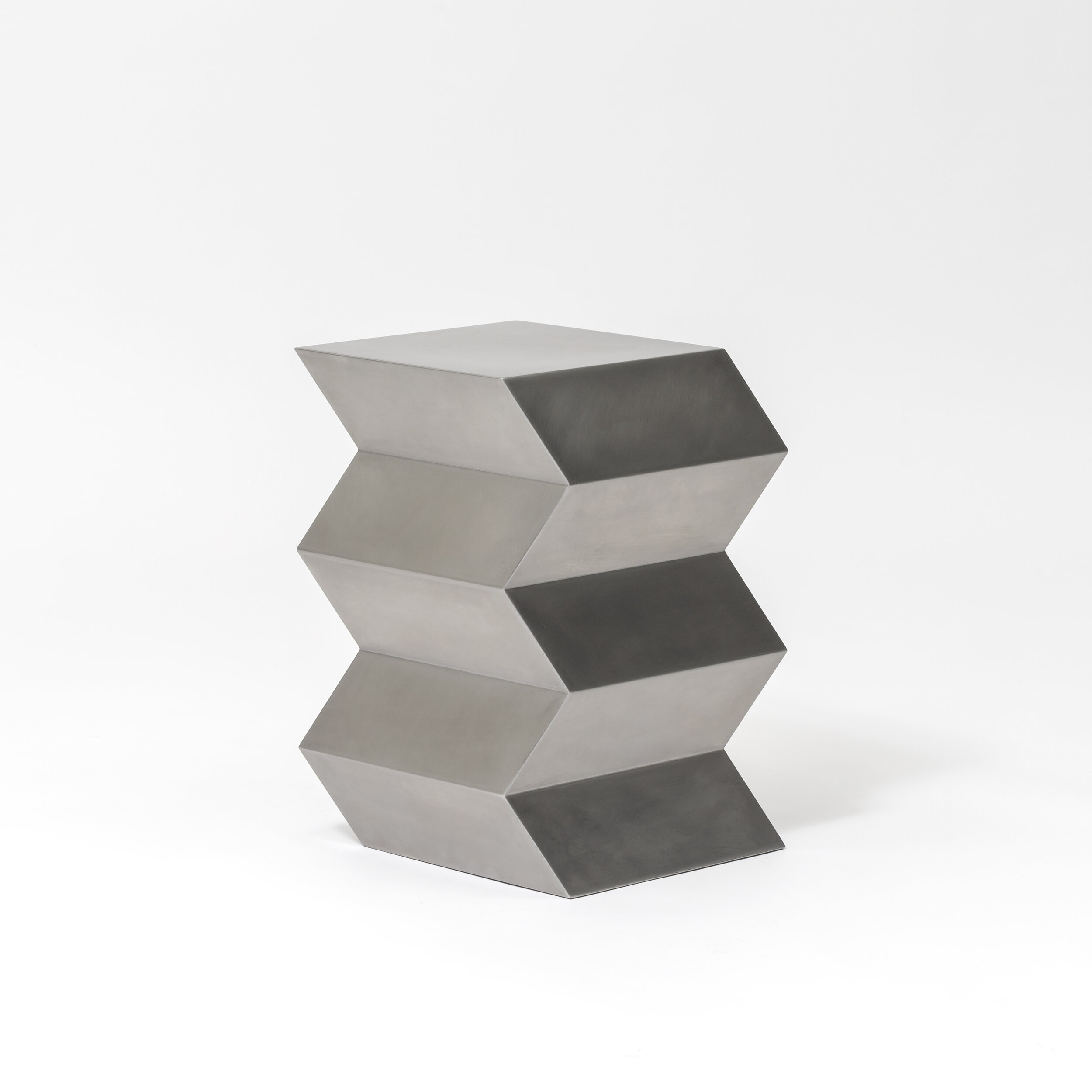 Layered_Steel_Stool_01_7.jpg