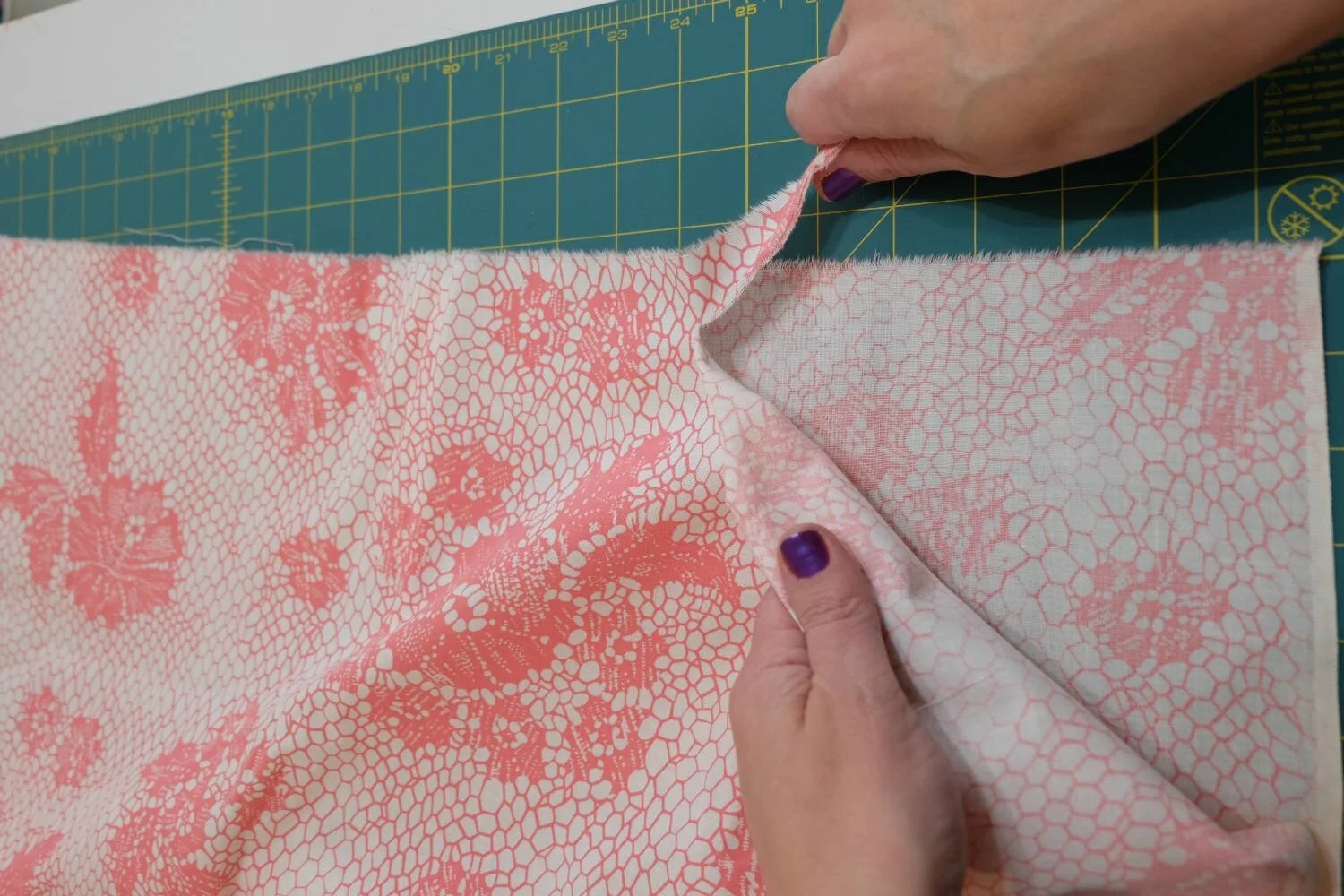How to Get Your Fabric On Grain in 10 Easy Steps — Sew Sew Lounge