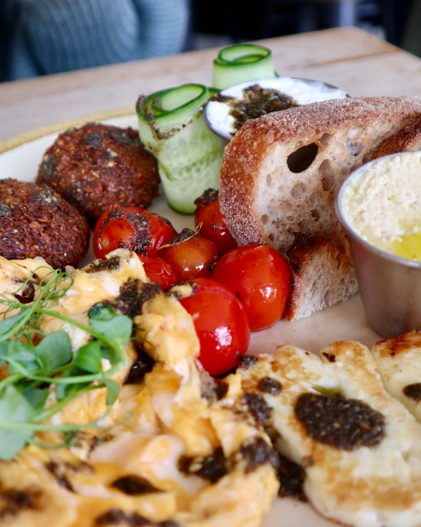 Looking for a breakfast that&rsquo;s as vibrant as it is delicious? ✨

Our veggie-friendly Lebanese spread is a feast for the senses! From perfectly cooked eggs and creamy hummus to those smoky grilled tomatoes, every bite is packed with authentic fl