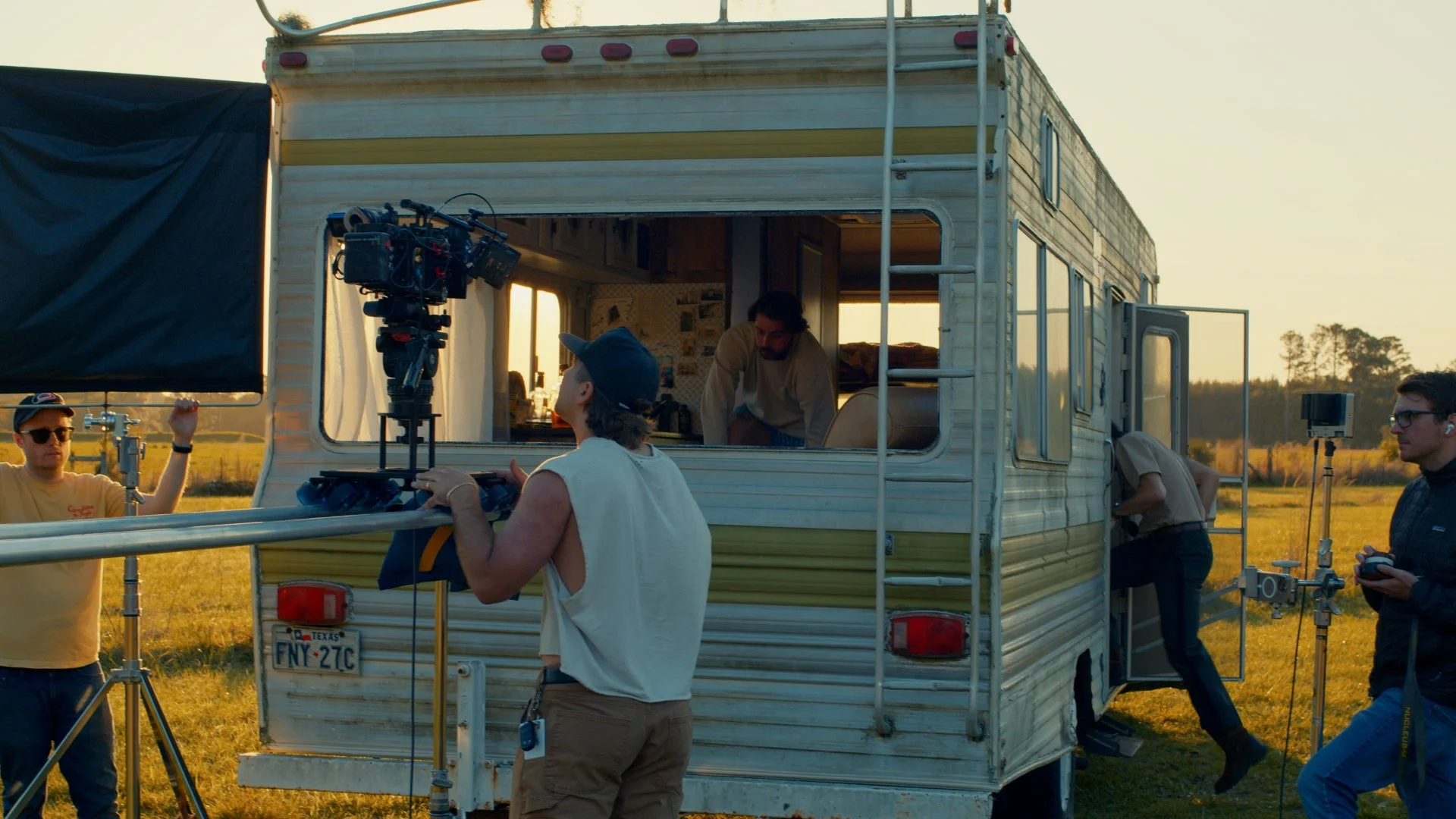 bts.00_04_51_18.Still010.jpg